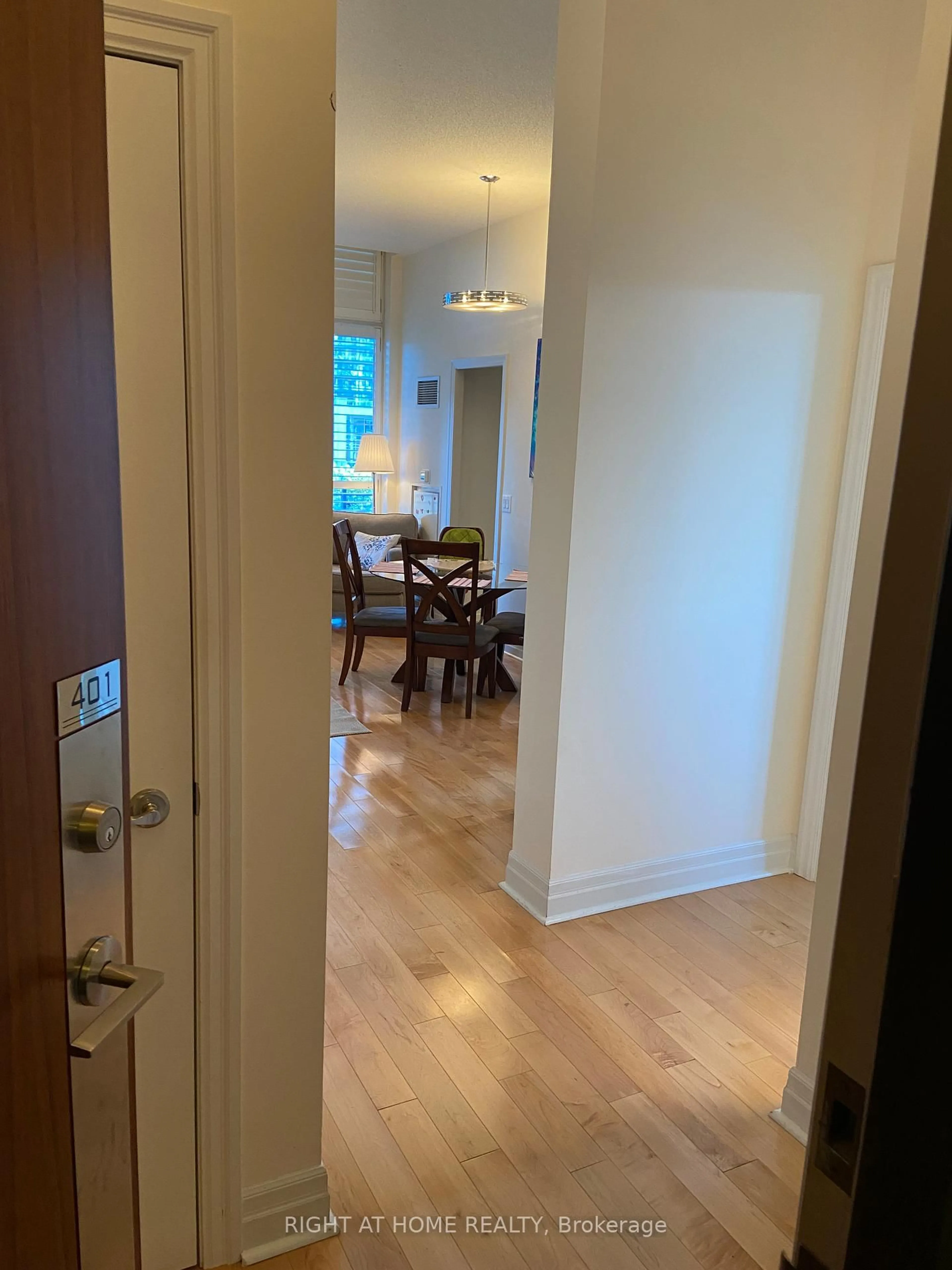 Unknown for 58 Marine Parade Dr #401, Toronto Ontario M8V 4G1