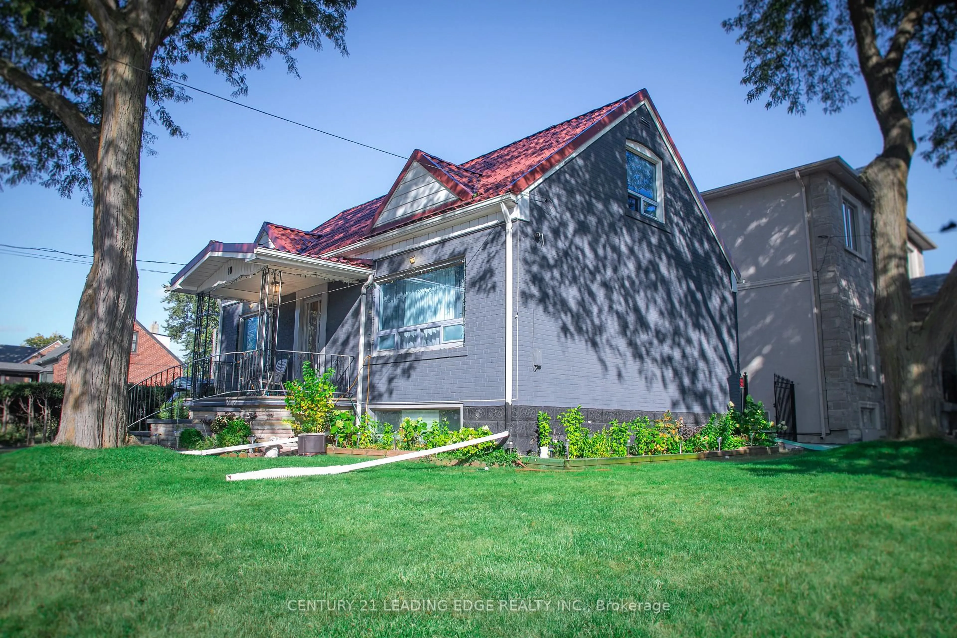 Unknown for 10 Yvonne Ave, Toronto Ontario M3L 1C7