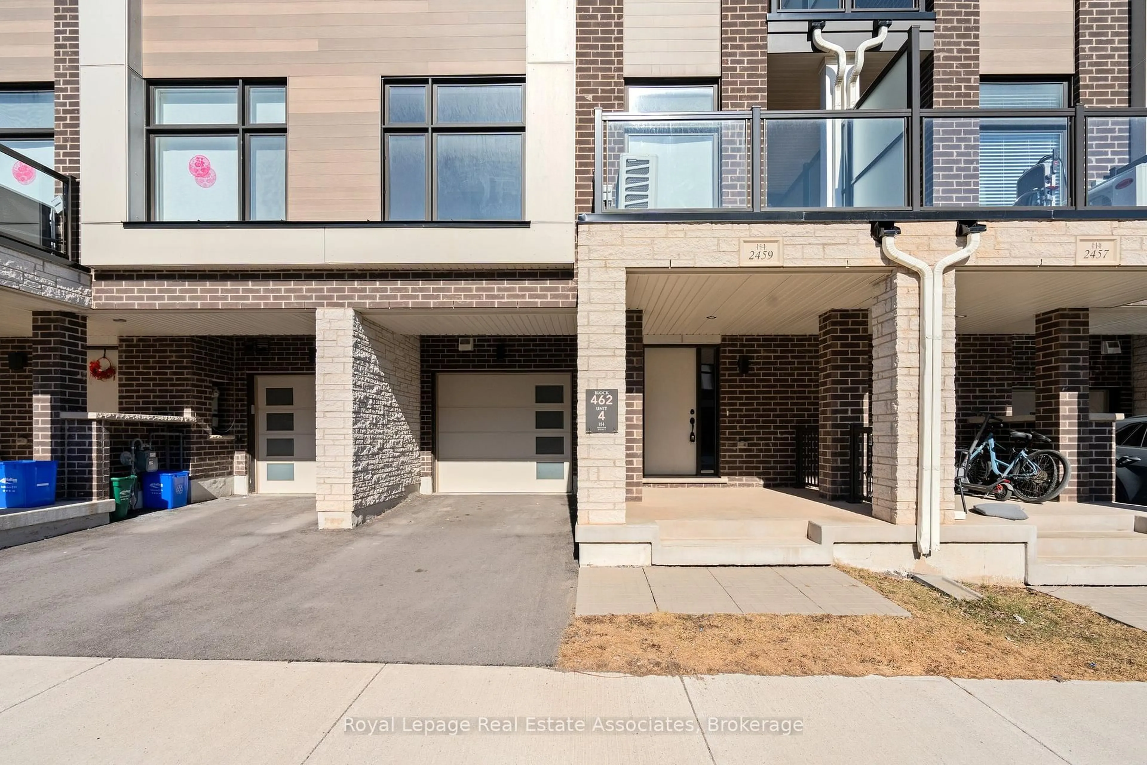 Unknown for 2459 Belt Lane, Oakville Ontario L6M 5L9