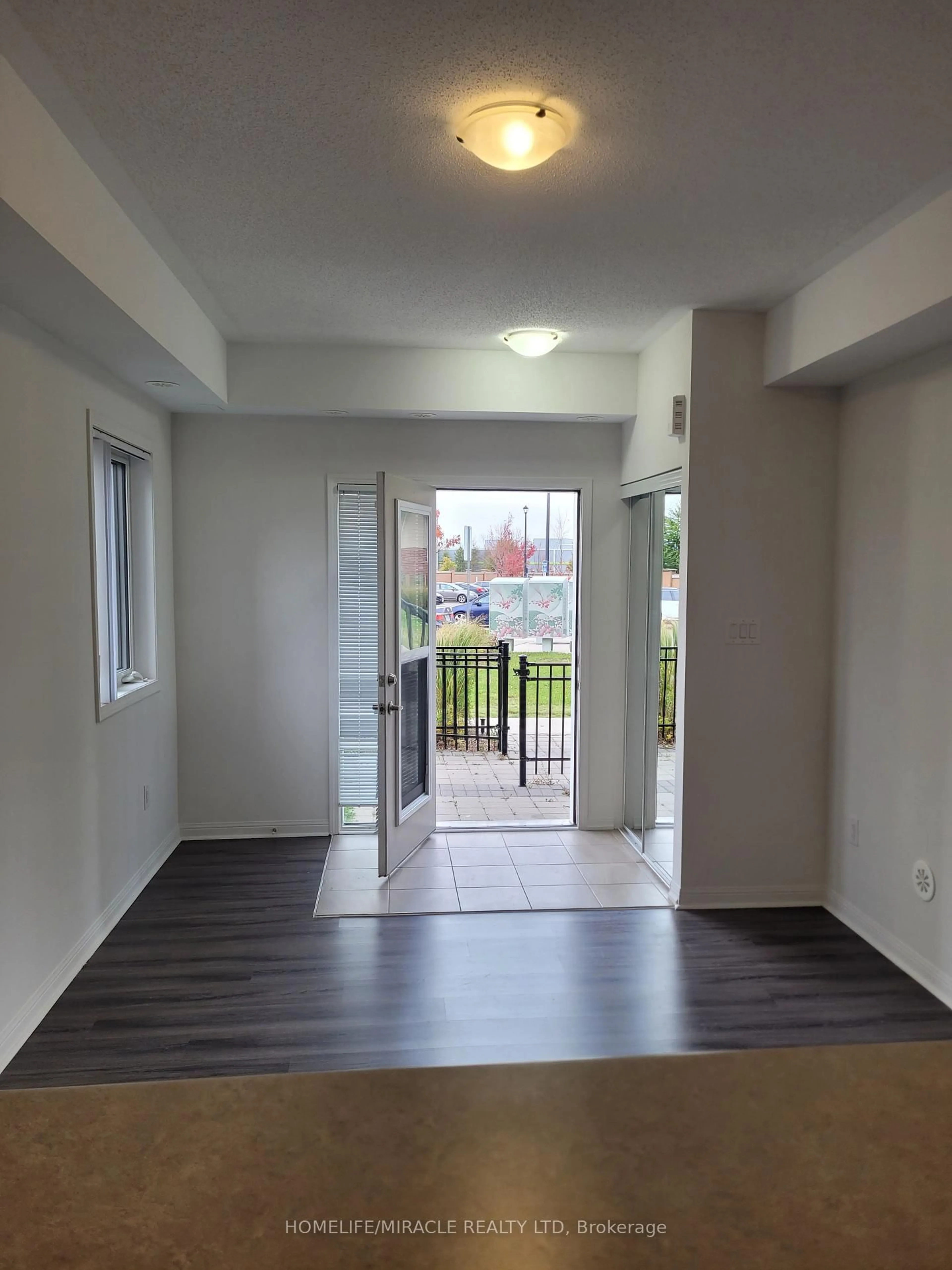 Unknown for 250 Sunny Meadow Blvd #134, Brampton Ontario L6R 3Y7