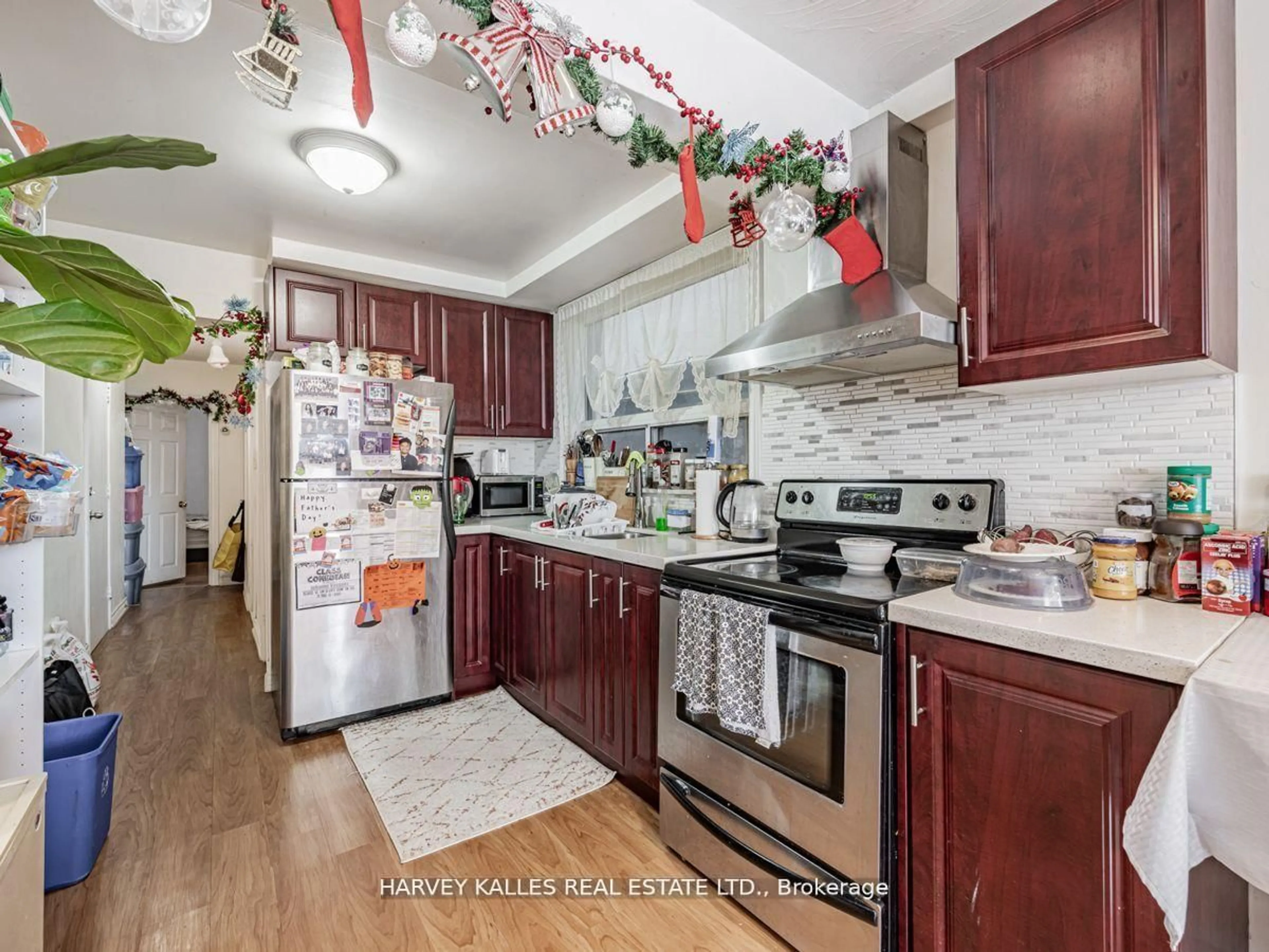 Unknown for 6 Carrington Ave, Toronto Ontario M6E 2C3