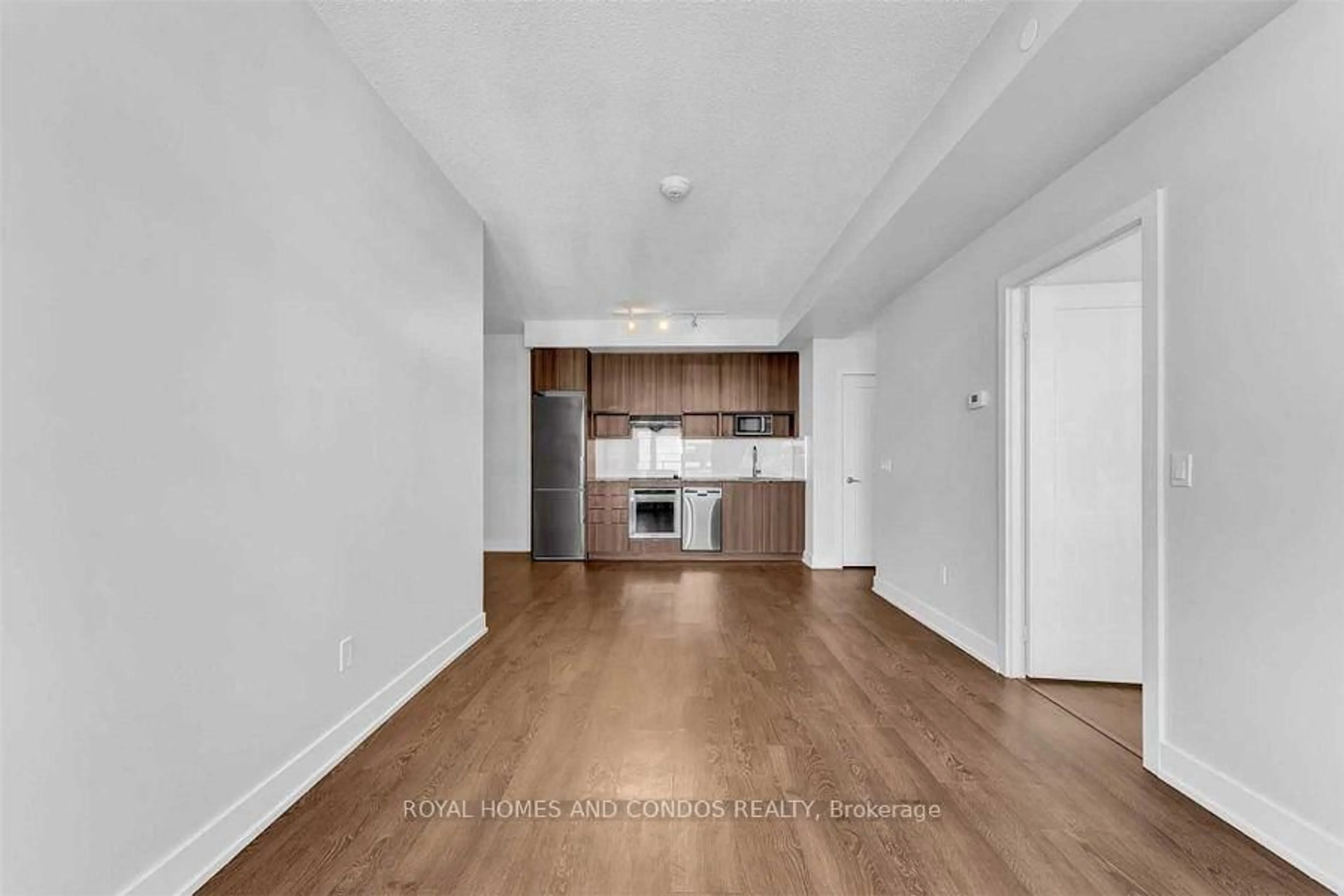A pic of a room for 7 Mabelle Ave #706, Toronto Ontario M9A 4X7