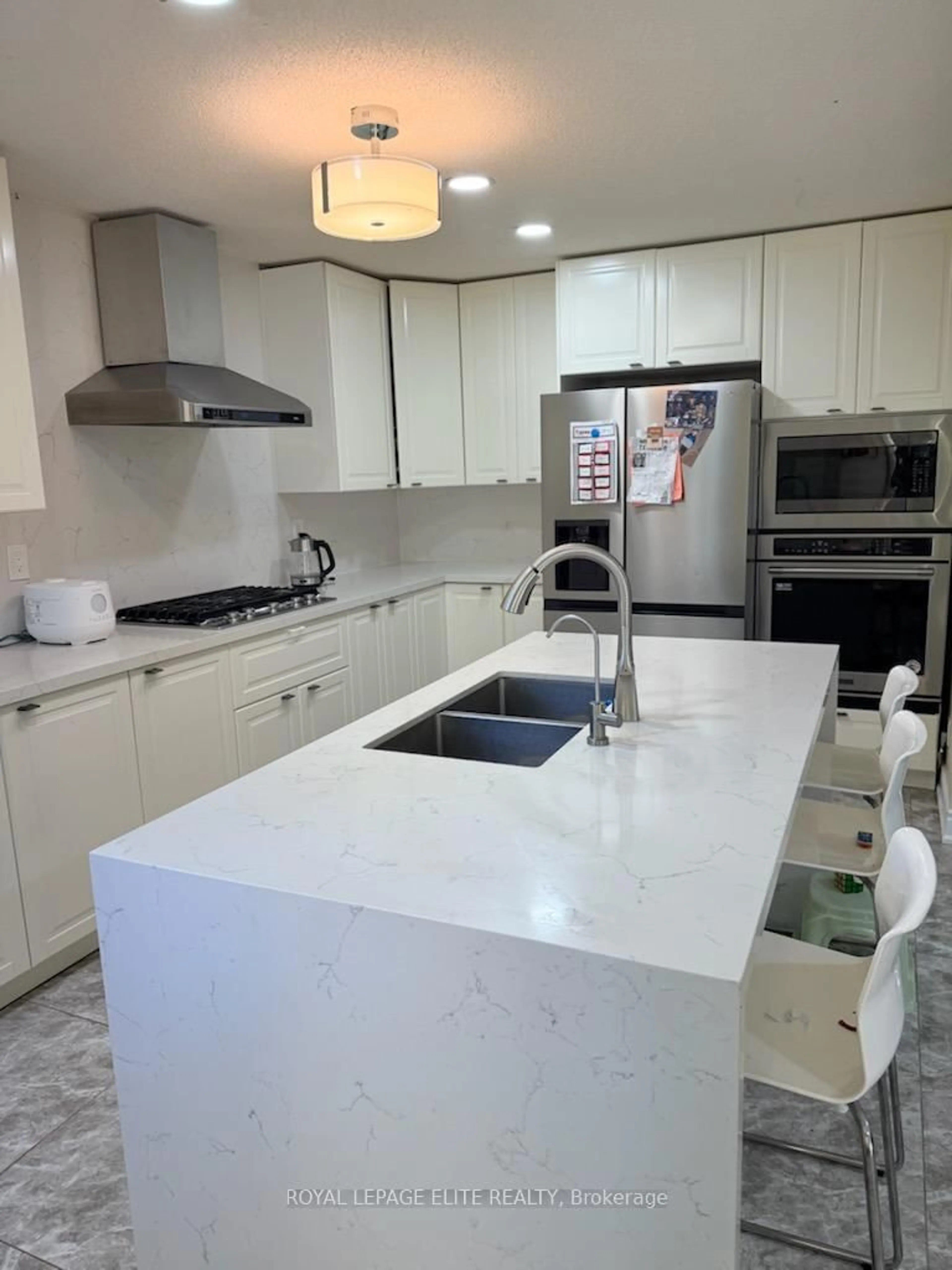 Contemporary kitchen, ceramic/tile floor for 12 Egret Crt, Brampton Ontario L6Z 3A1