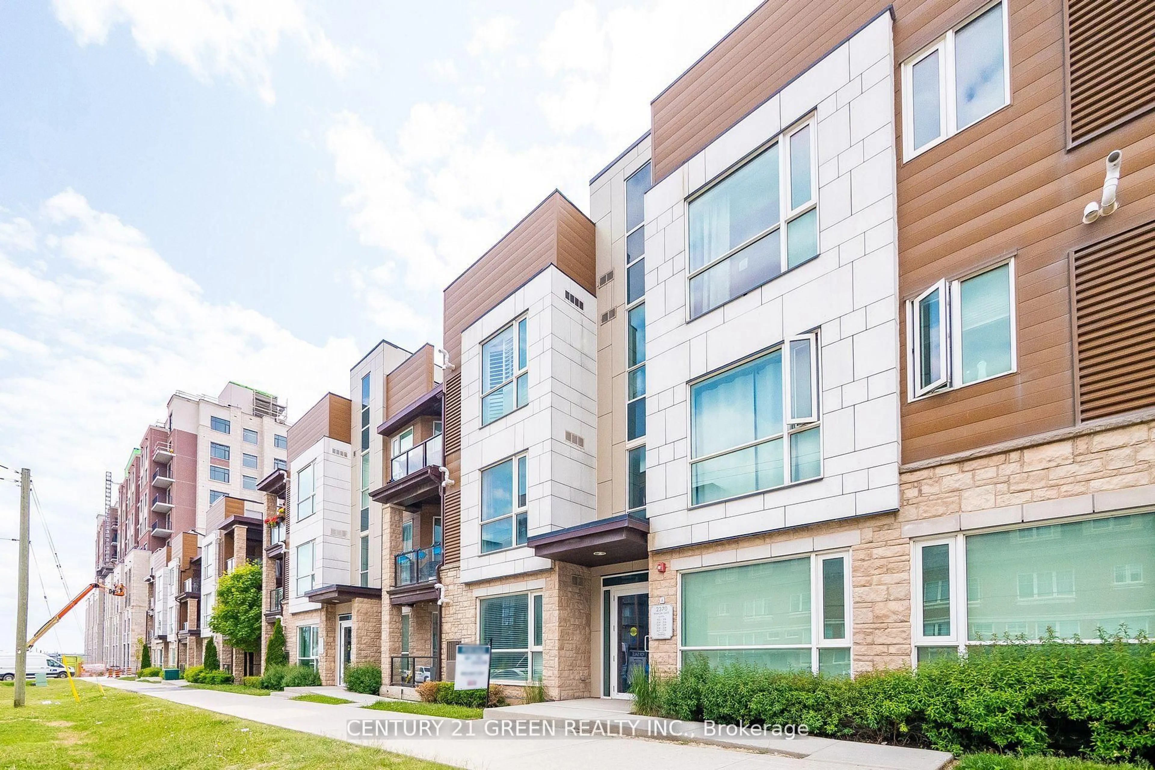 Unknown for 2370 Khalsa Gate #306, Oakville Ontario L6M 1P5