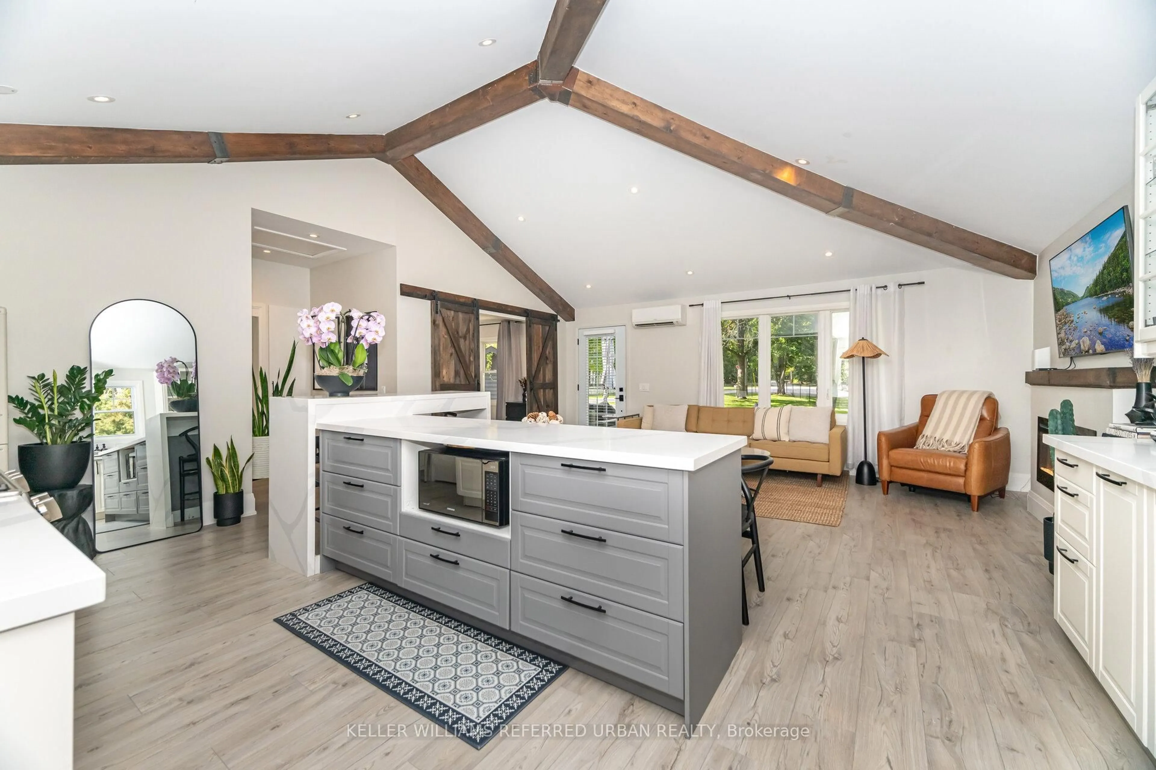 Open concept kitchen, unknown for 7067 Old Mill Lane, Mississauga Ontario L5W 1A1