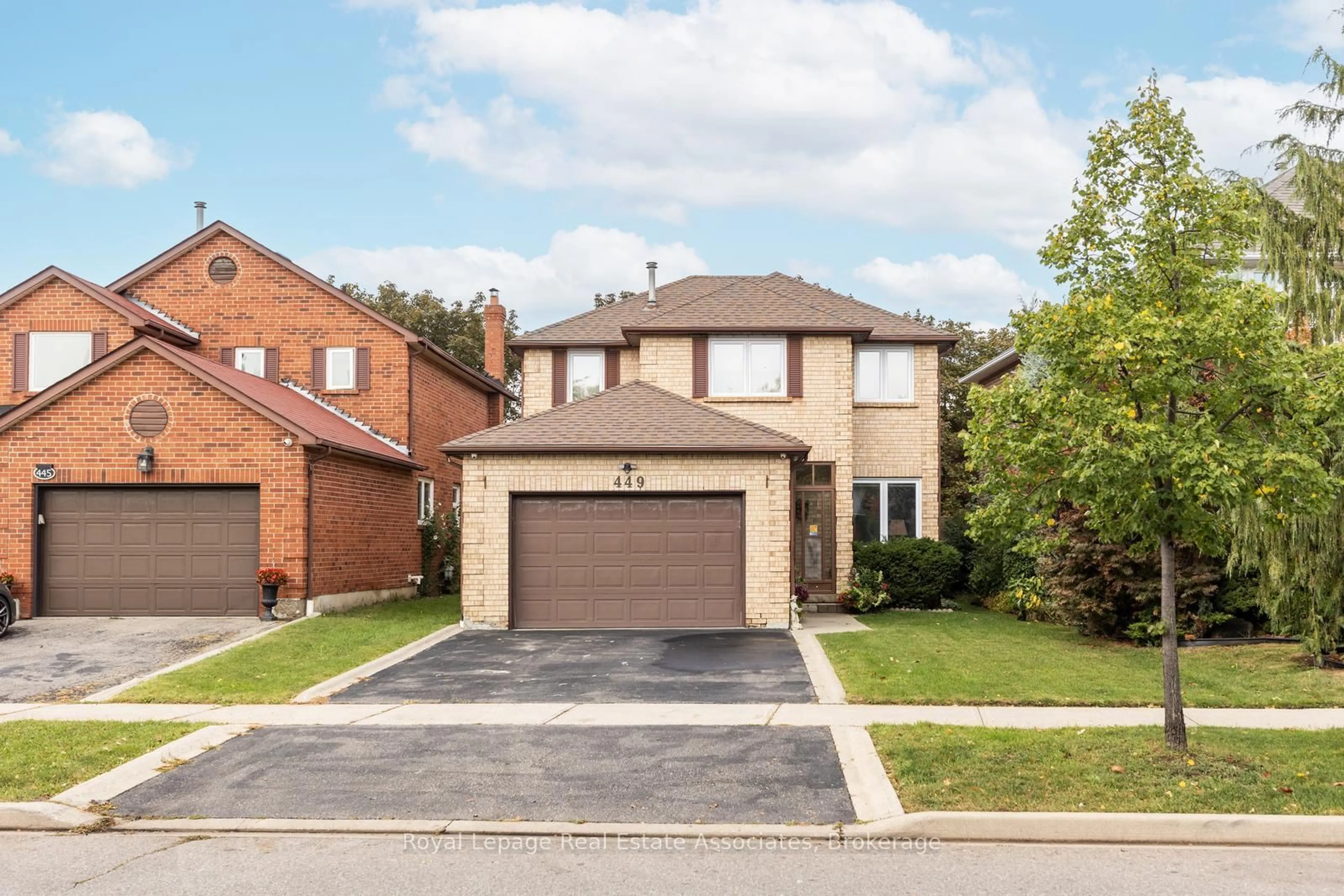 Home with brick exterior material, street for 449 Mallorytown Ave, Mississauga Ontario L4Z 2M8