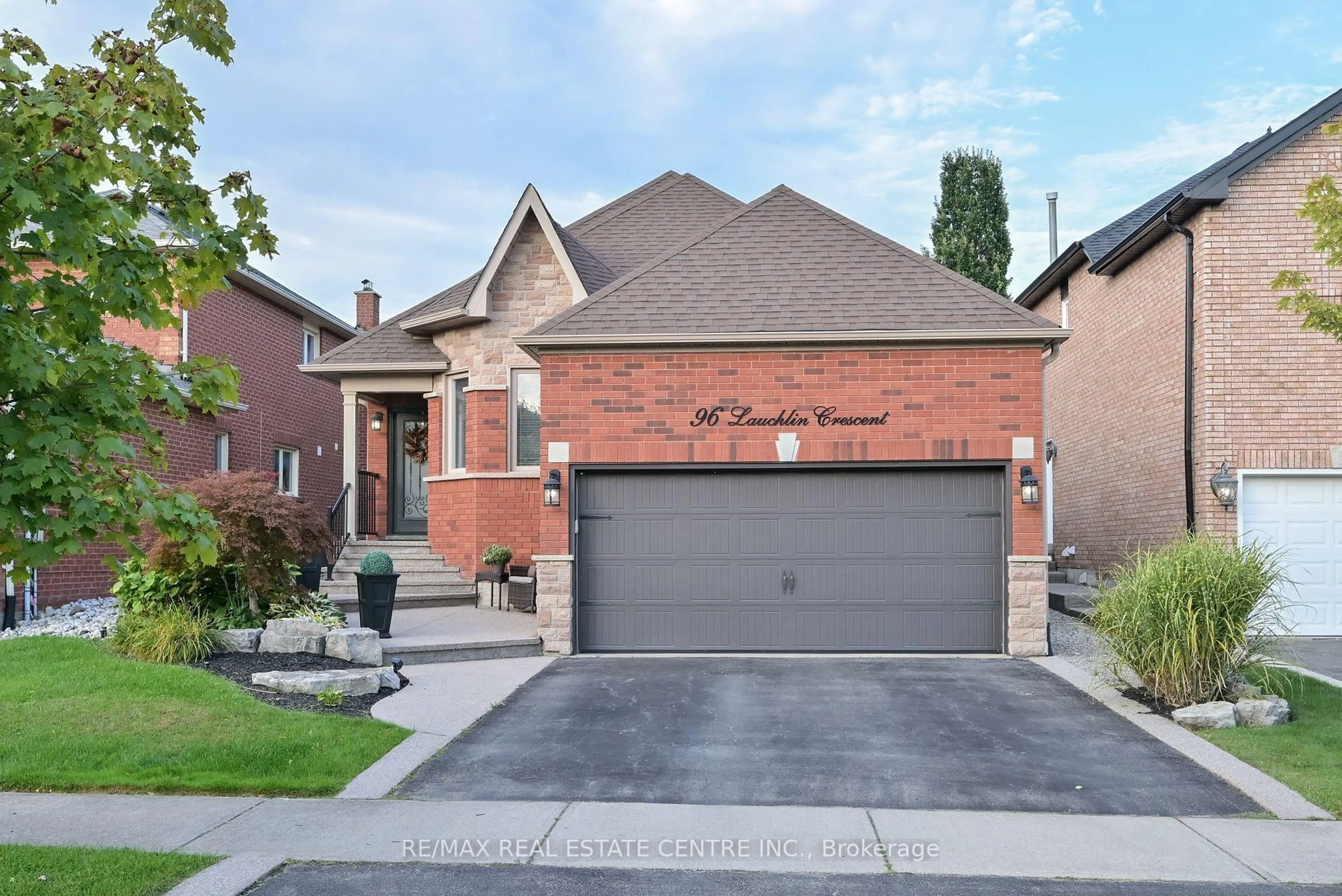Home with brick exterior material, street for 96 Lauchlin Cres, Halton Hills Ontario L7G 5R5