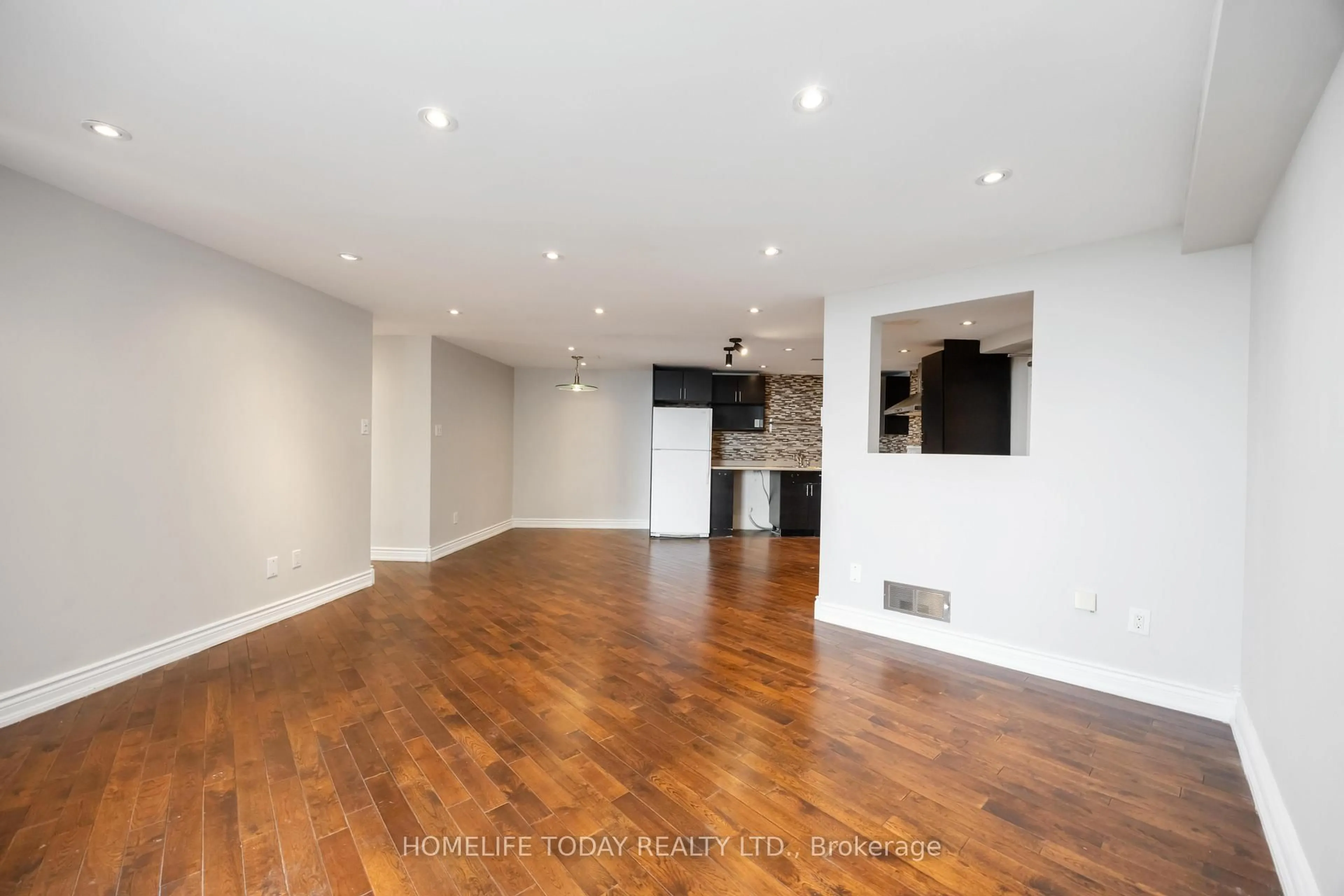 Unknown for 330 Dixon Rd #1603, Toronto Ontario M9R 1S9