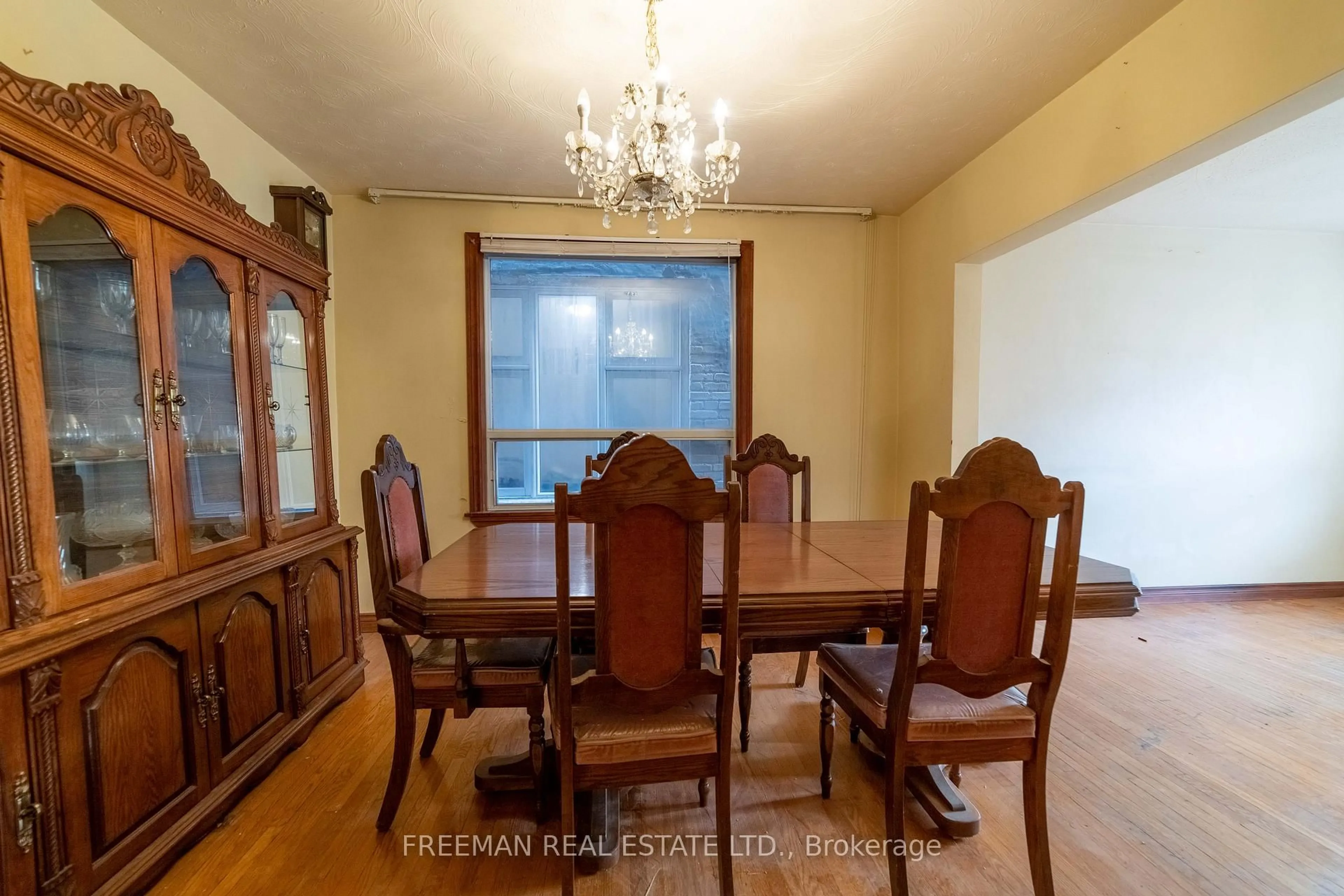 Dining room, wood/laminate floor for 67 Day Ave, Toronto Ontario M6E 3W1