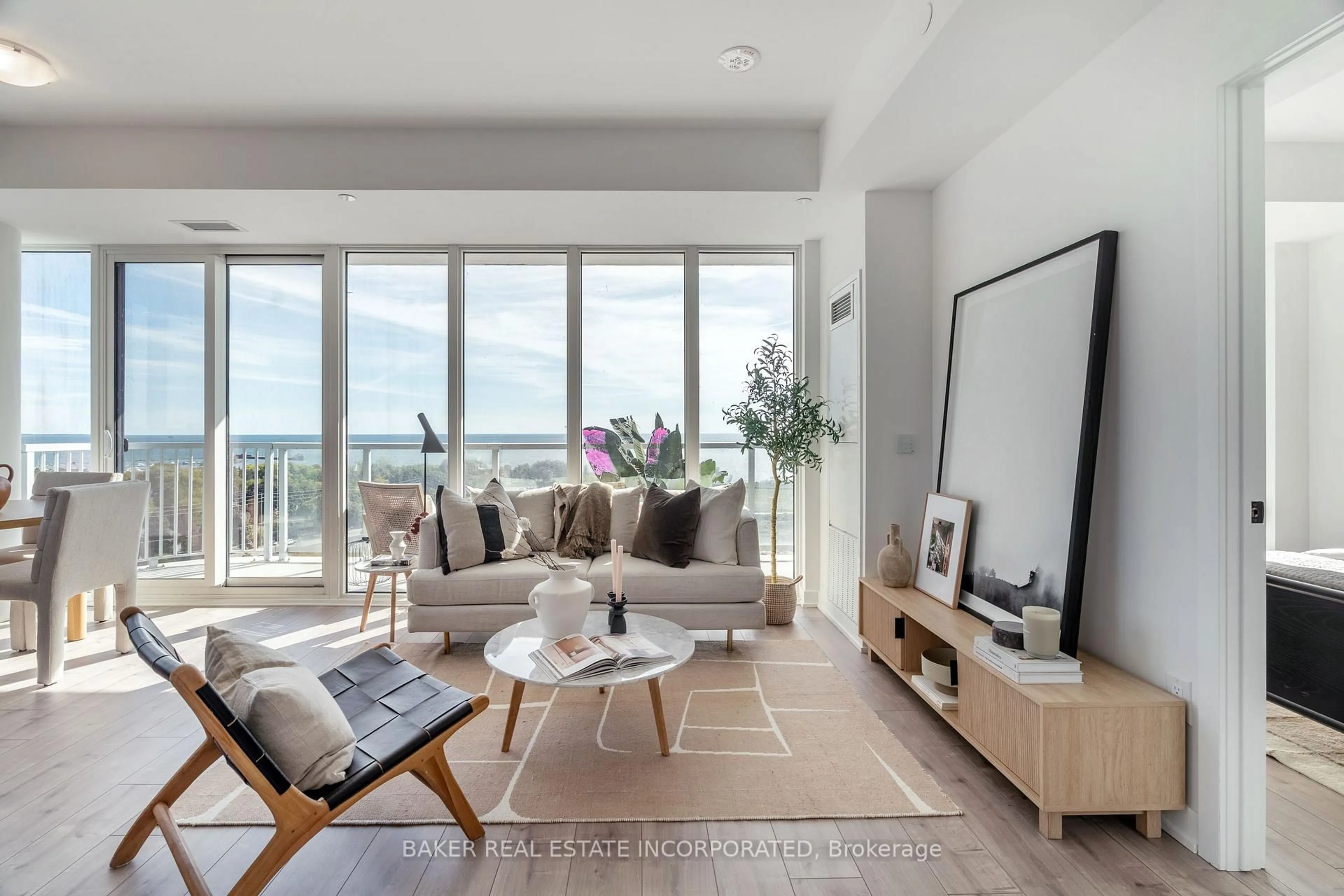 Living room with furniture, unknown for 220 Missinnihe Way #1205, Mississauga Ontario L5H 0A9