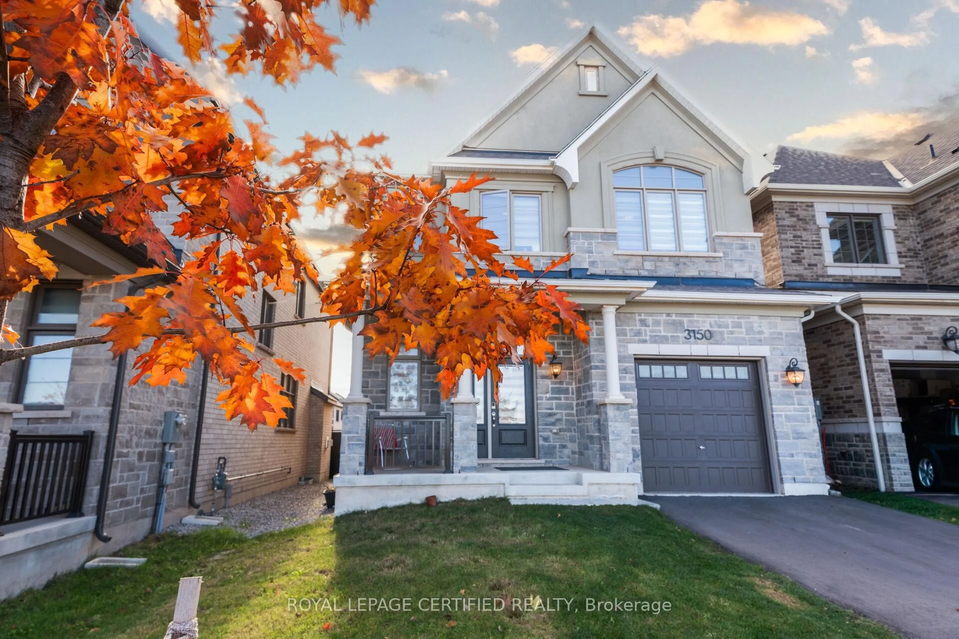 Home with brick exterior material, street for 3150 Williamcutmore Blvd, Oakville Ontario L6H 7X2