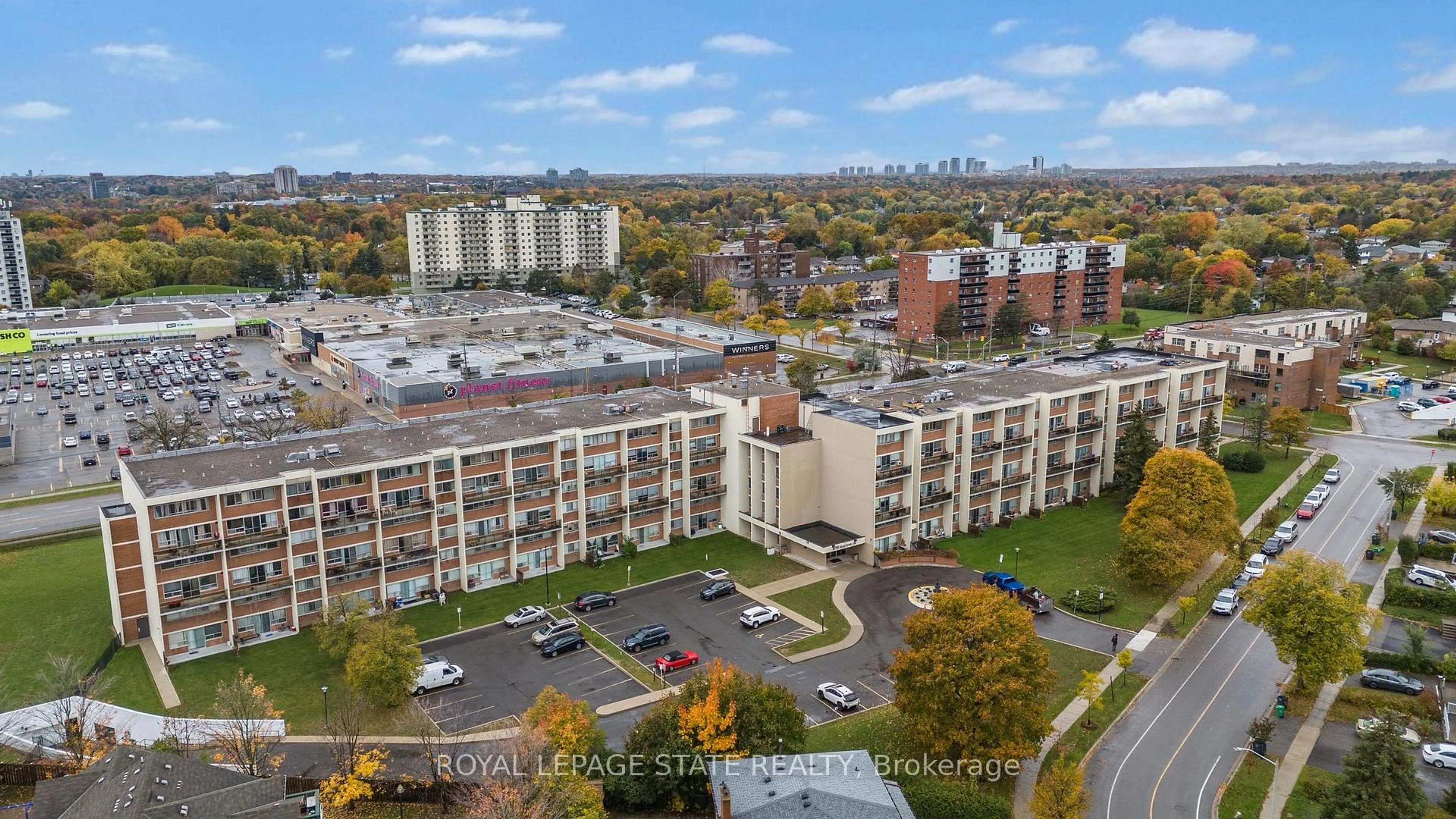 A pic from outside/outdoor area/front of a property/back of a property/a pic from drone, city buildings view from balcony for 1050 Stainton Dr #308, Mississauga Ontario L5C 2T7