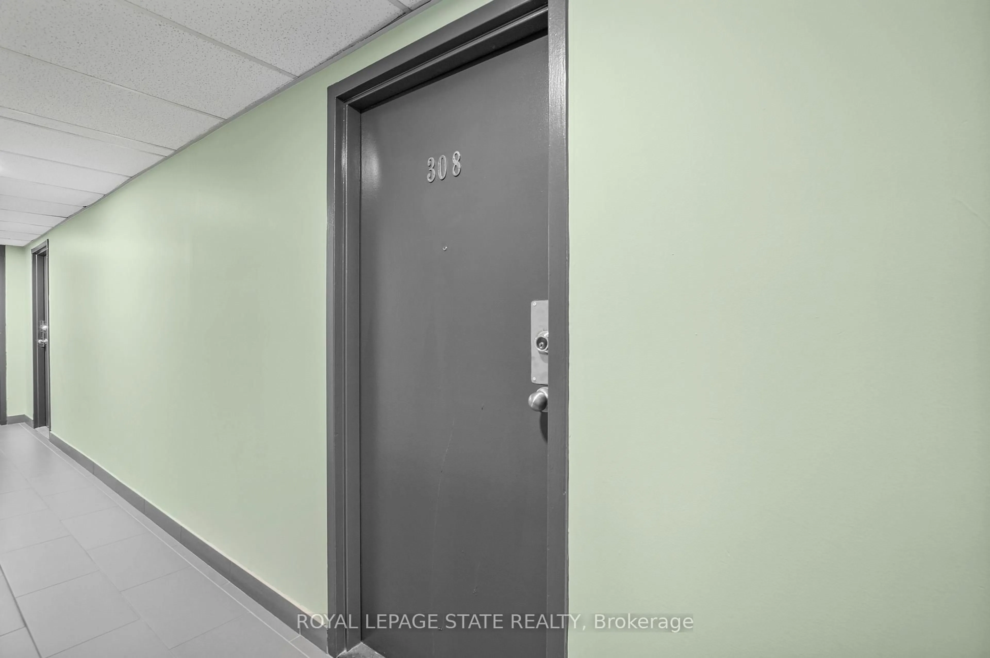 A pic of a room for 1050 Stainton Dr #308, Mississauga Ontario L5C 2T7