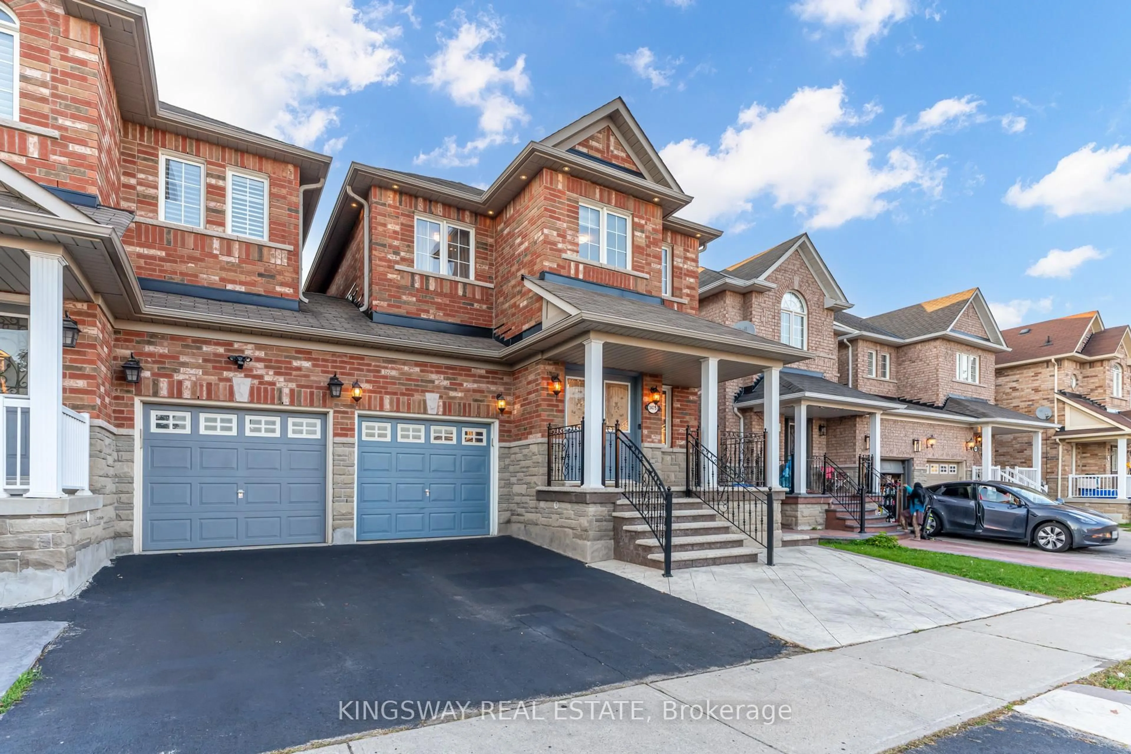 Home with brick exterior material, street for 3475 Bala Dr, Mississauga Ontario L5M 0G6