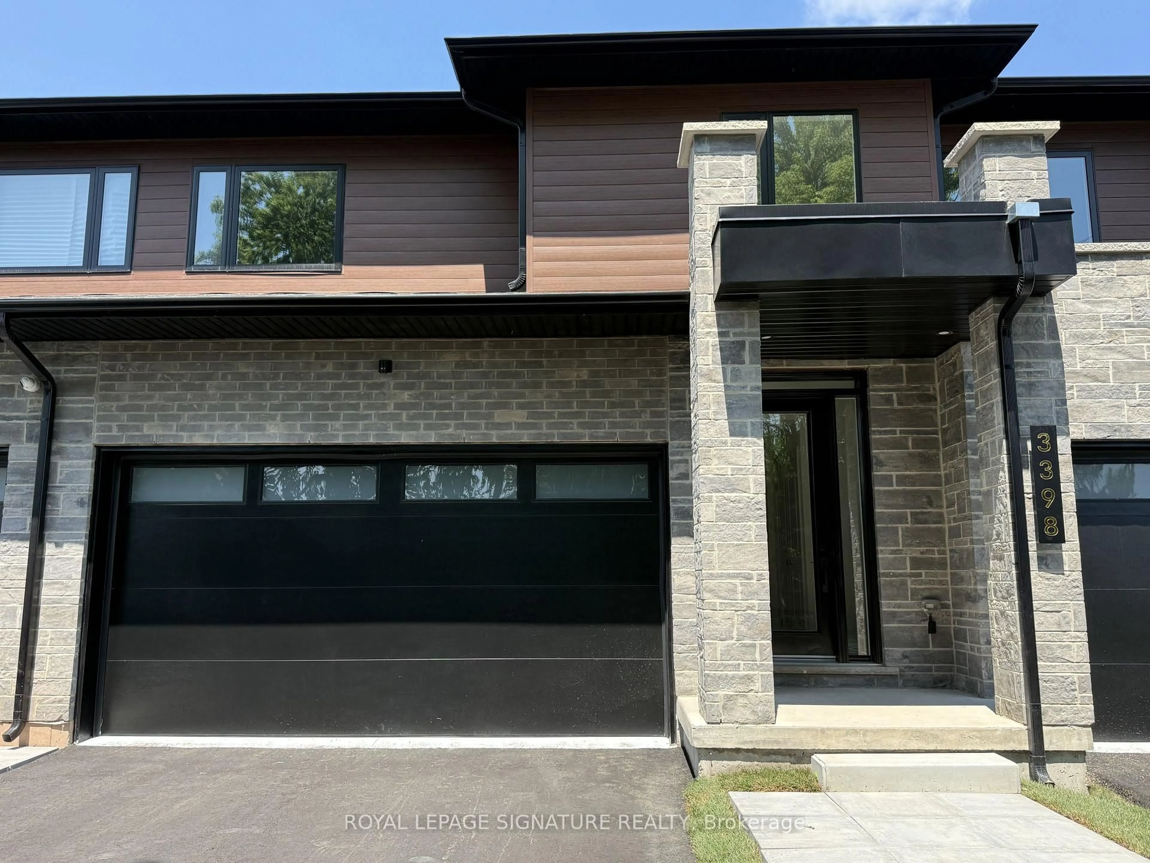 Home with brick exterior material, street for 3392 Carter Common #5, Burlington Ontario L7M 3R9