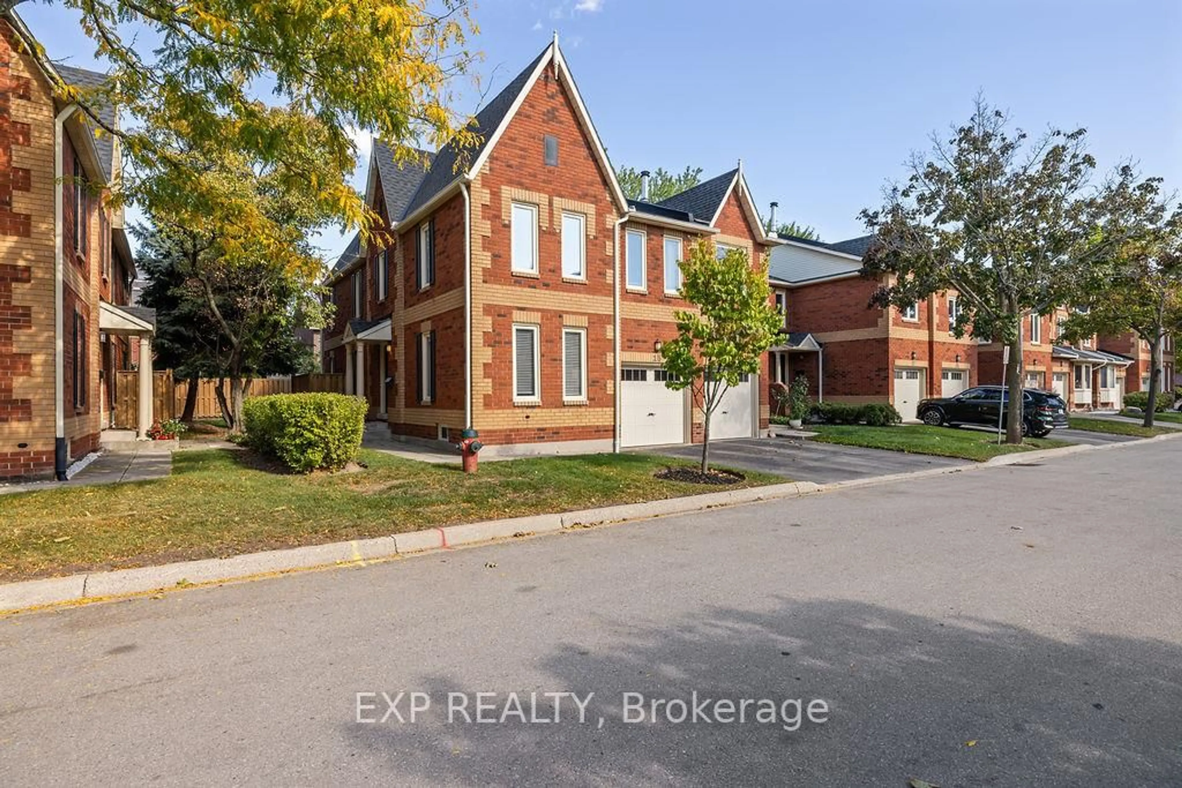 Home with brick exterior material, street for 2006 Glenada Cres #15, Oakville Ontario L6H 5R9