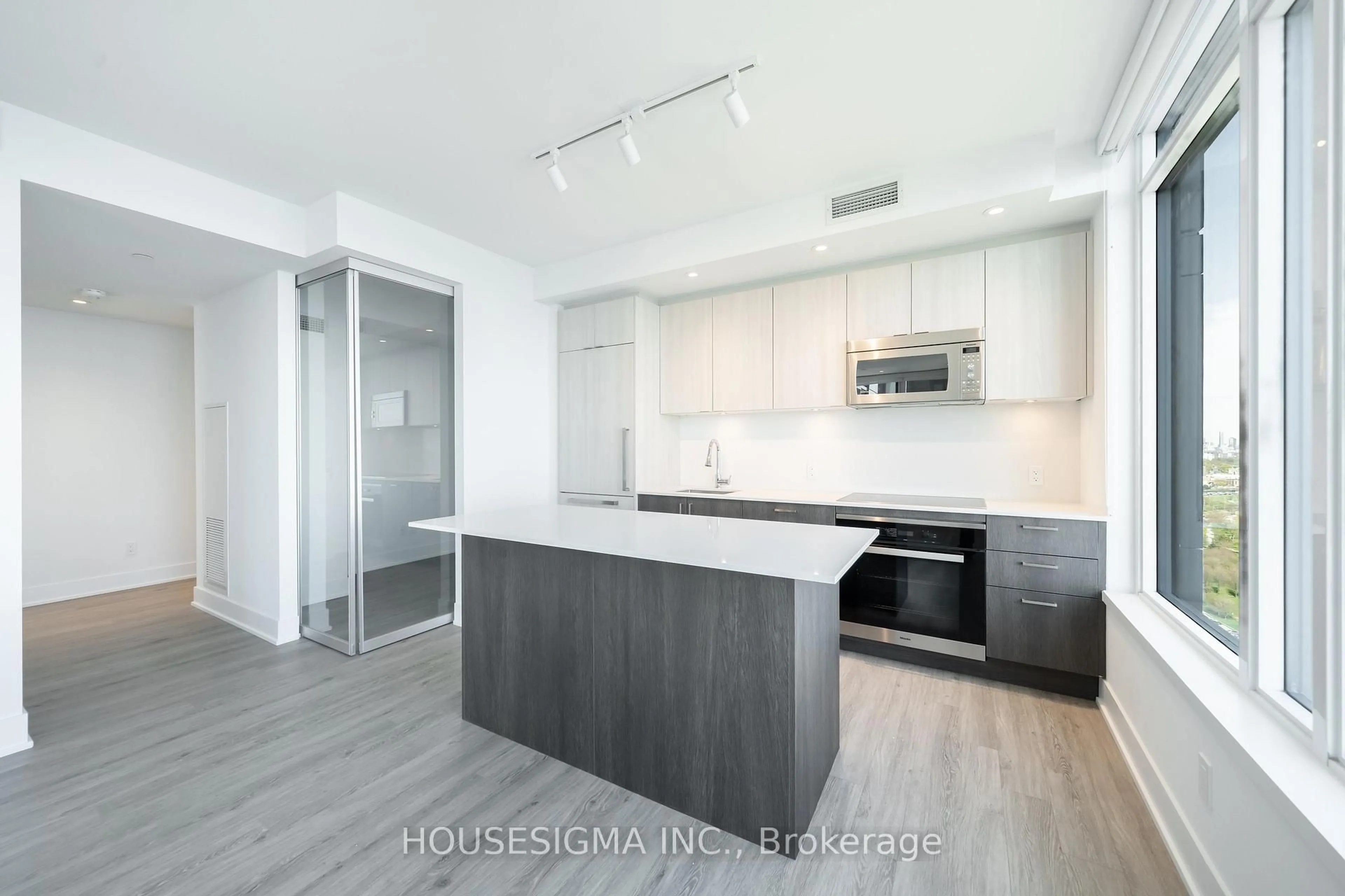 Open concept kitchen, unknown for 1928 Lake Shore Blvd #3509, Toronto Ontario M6S 0B1