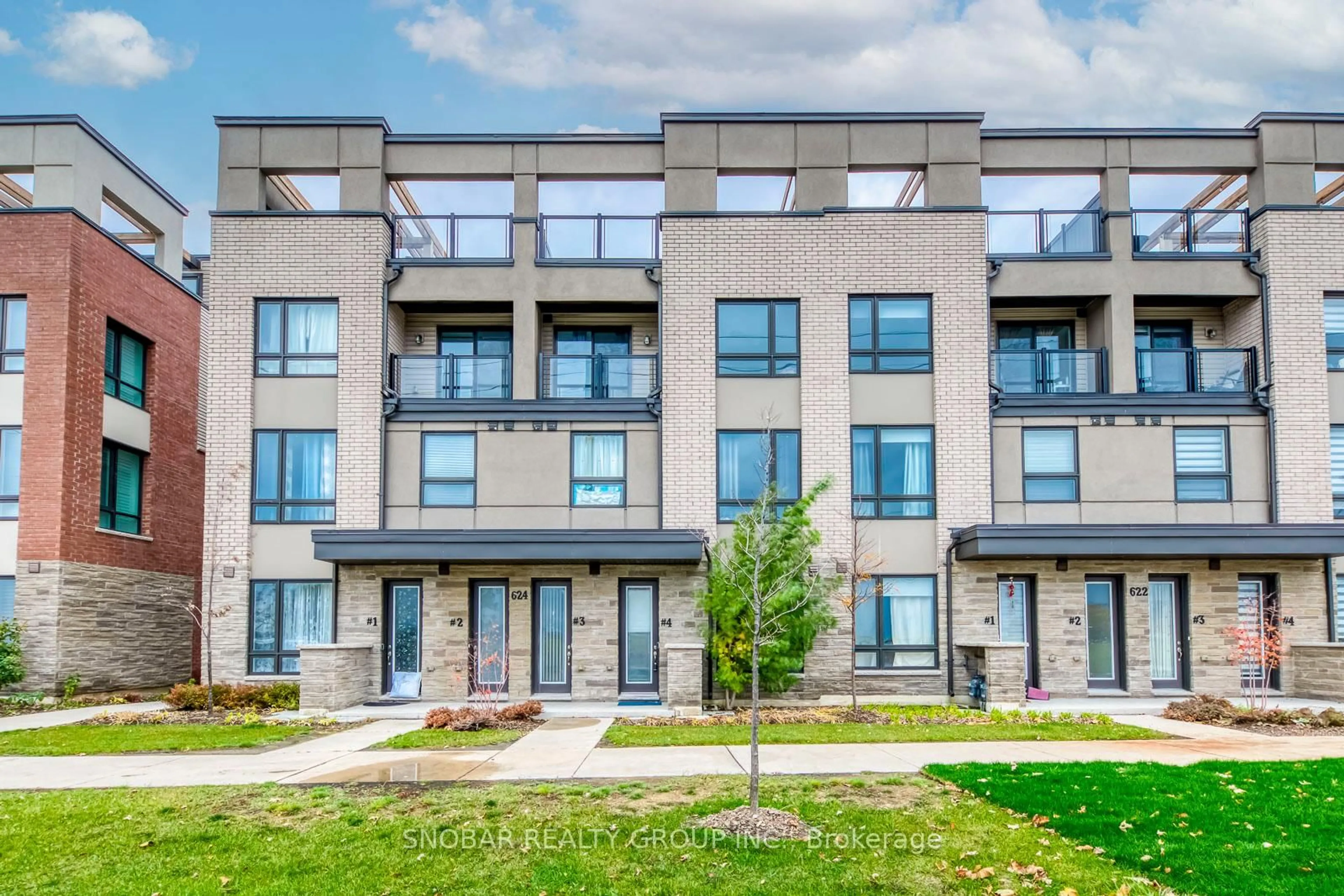 Unknown for 624 Rexdale Blvd #4, Toronto Ontario M9W 0G1