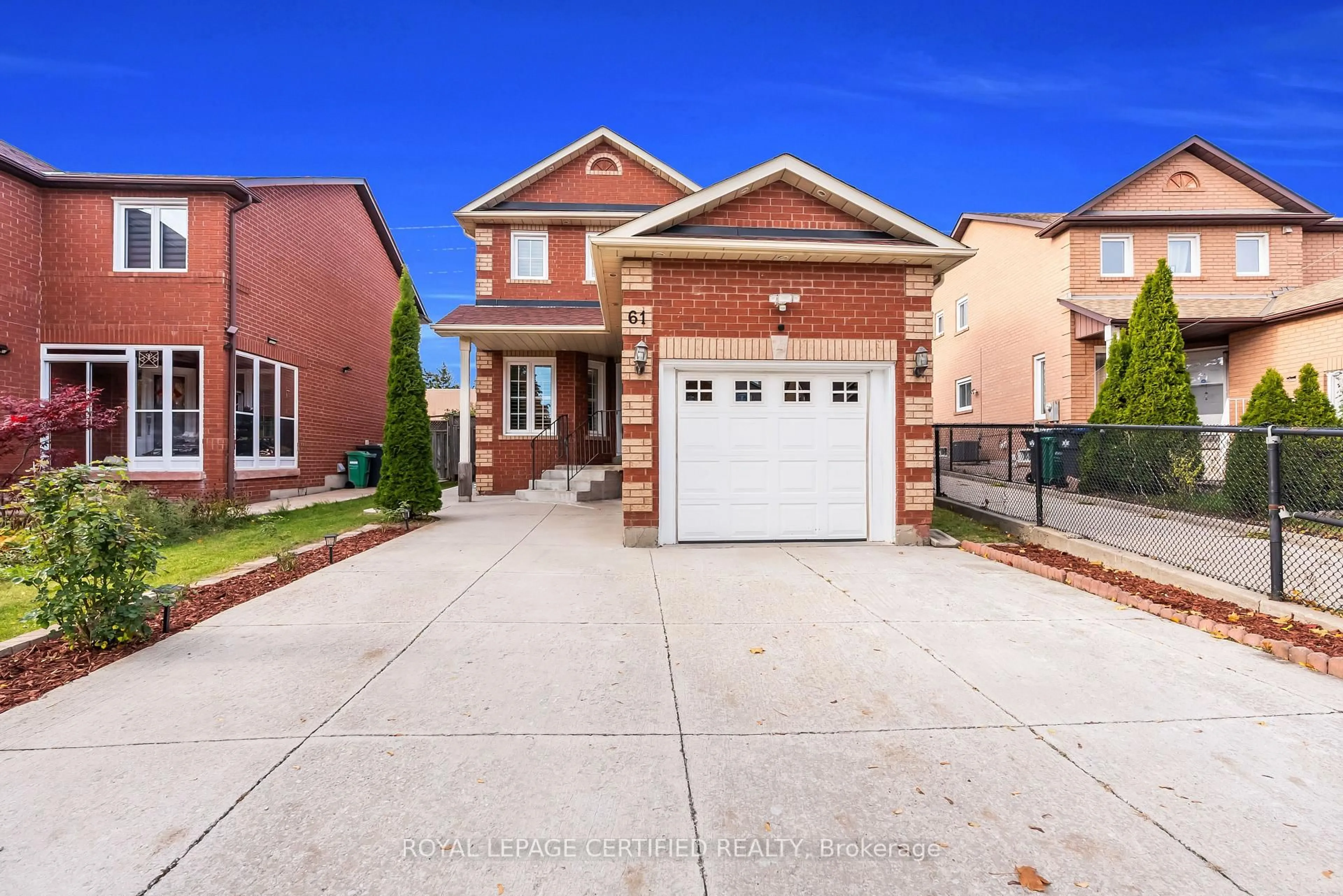 Home with brick exterior material, street for 61 Cranberry Cres, Brampton Ontario L6Y 4X2