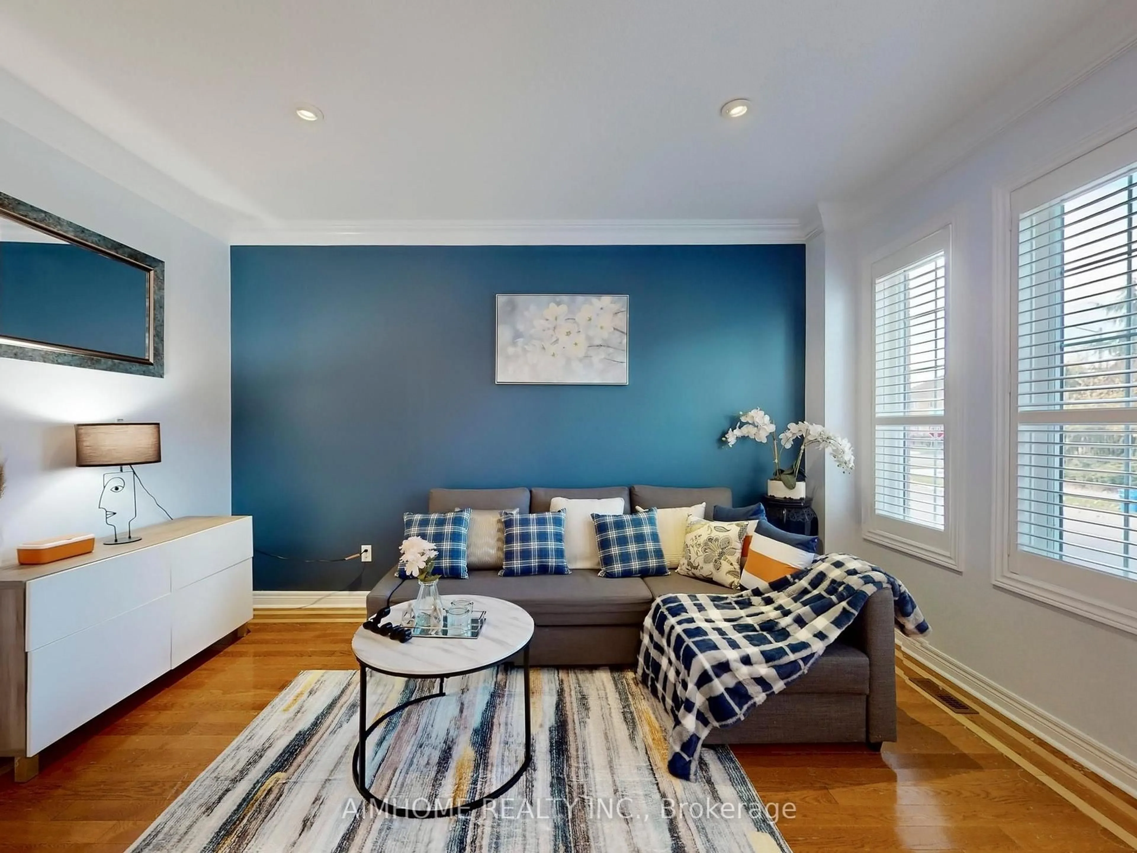 Living room with furniture, wood/laminate floor for 2051 ASHMORE Dr, Oakville Ontario L6M 4T1