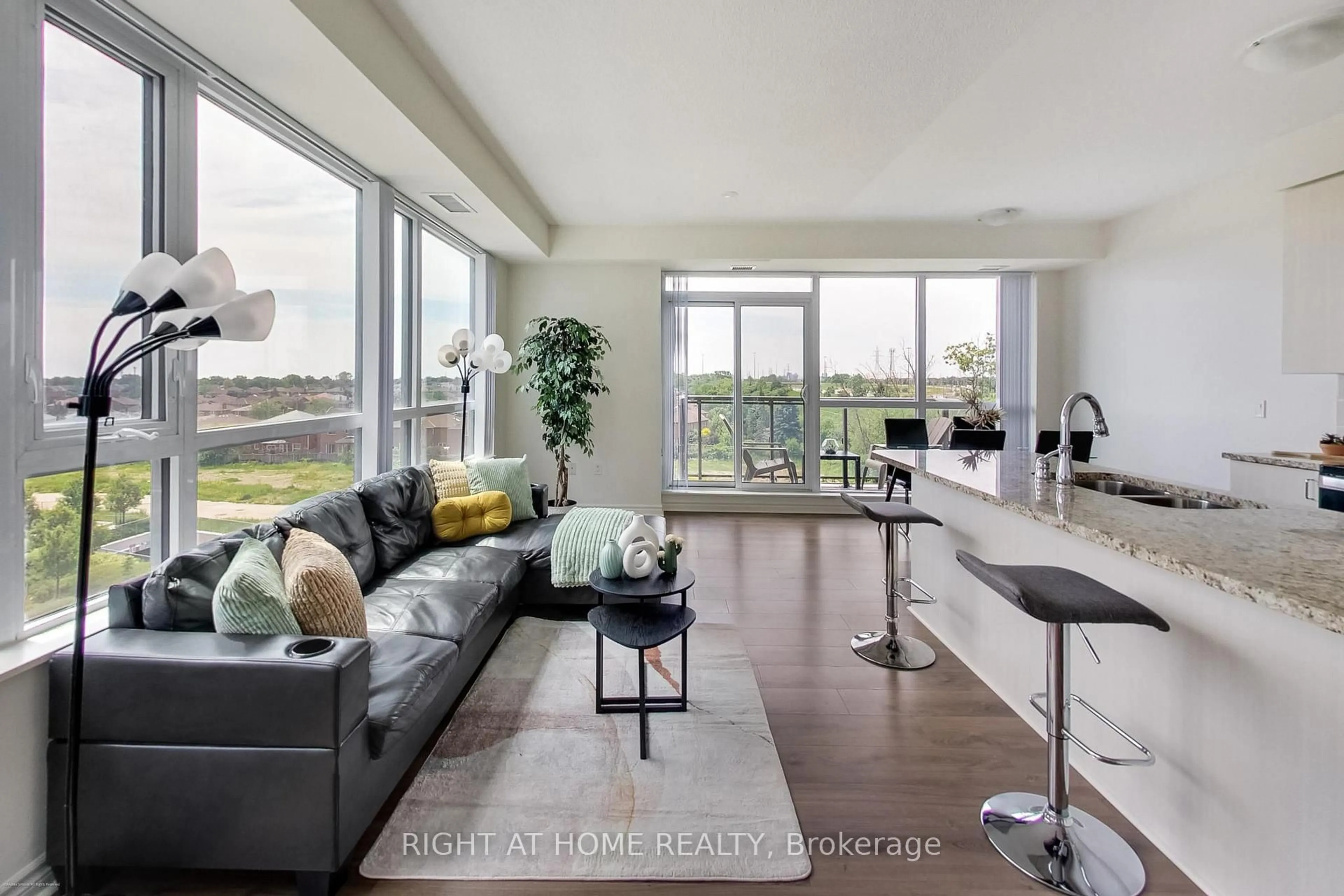 Living room with furniture, unknown for 349 Rathburn Rd #515, Mississauga Ontario L5B 0G9