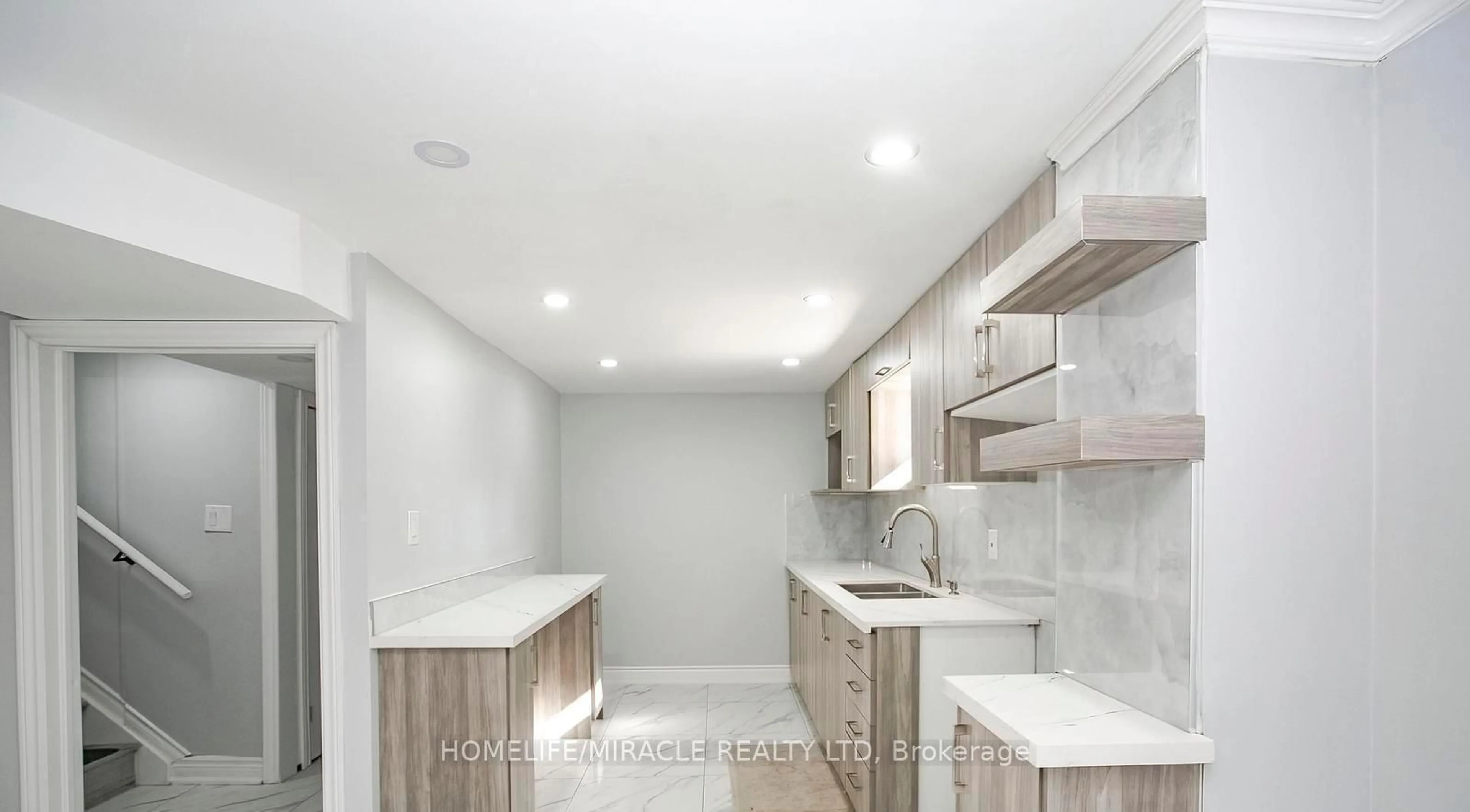 Unknown for 76 Raylawn Cres, Halton Hills Ontario L7G 4N1