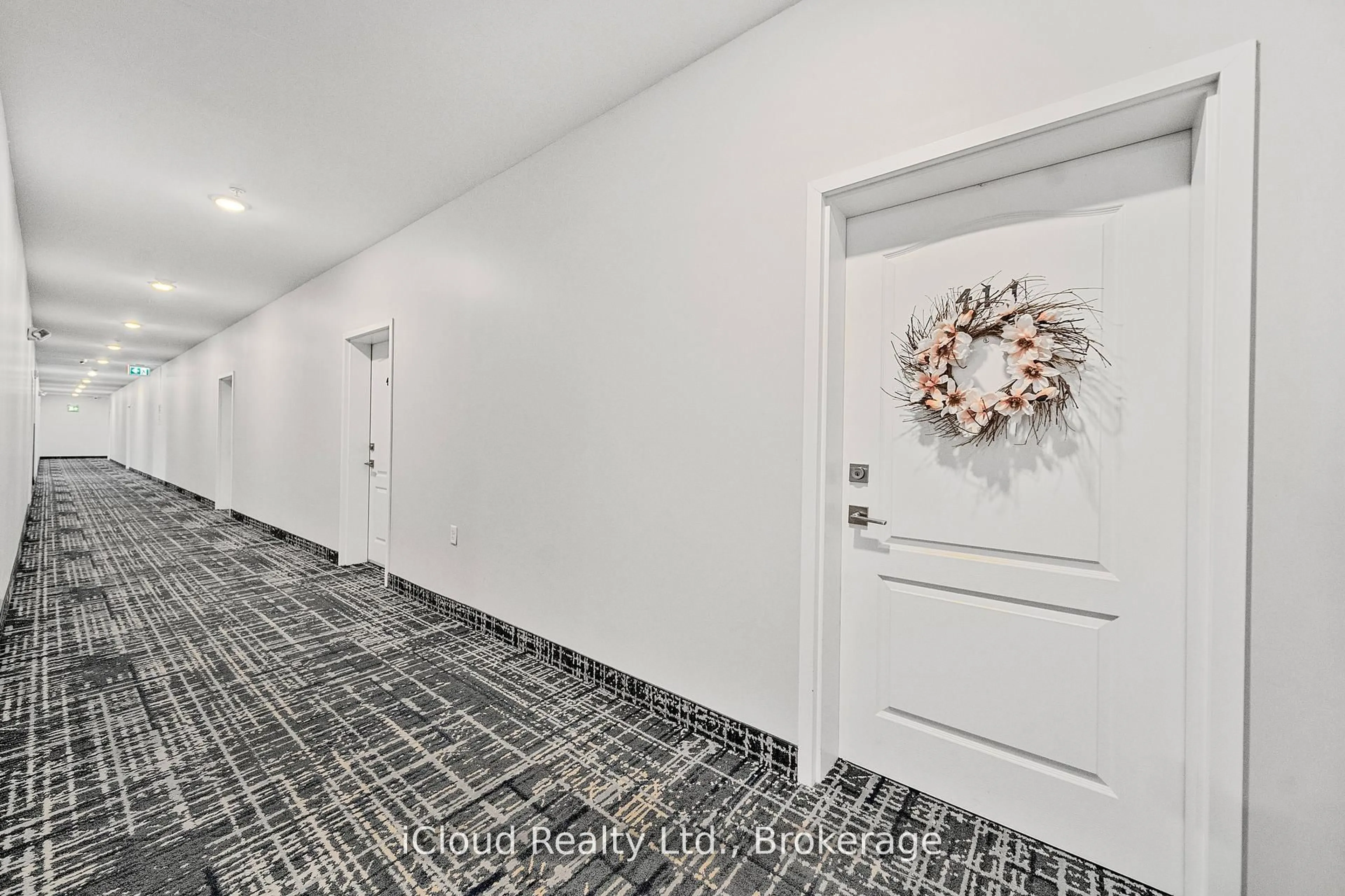 Indoor entryway for 1440 Main St #411, Milton Ontario L9T 8W3