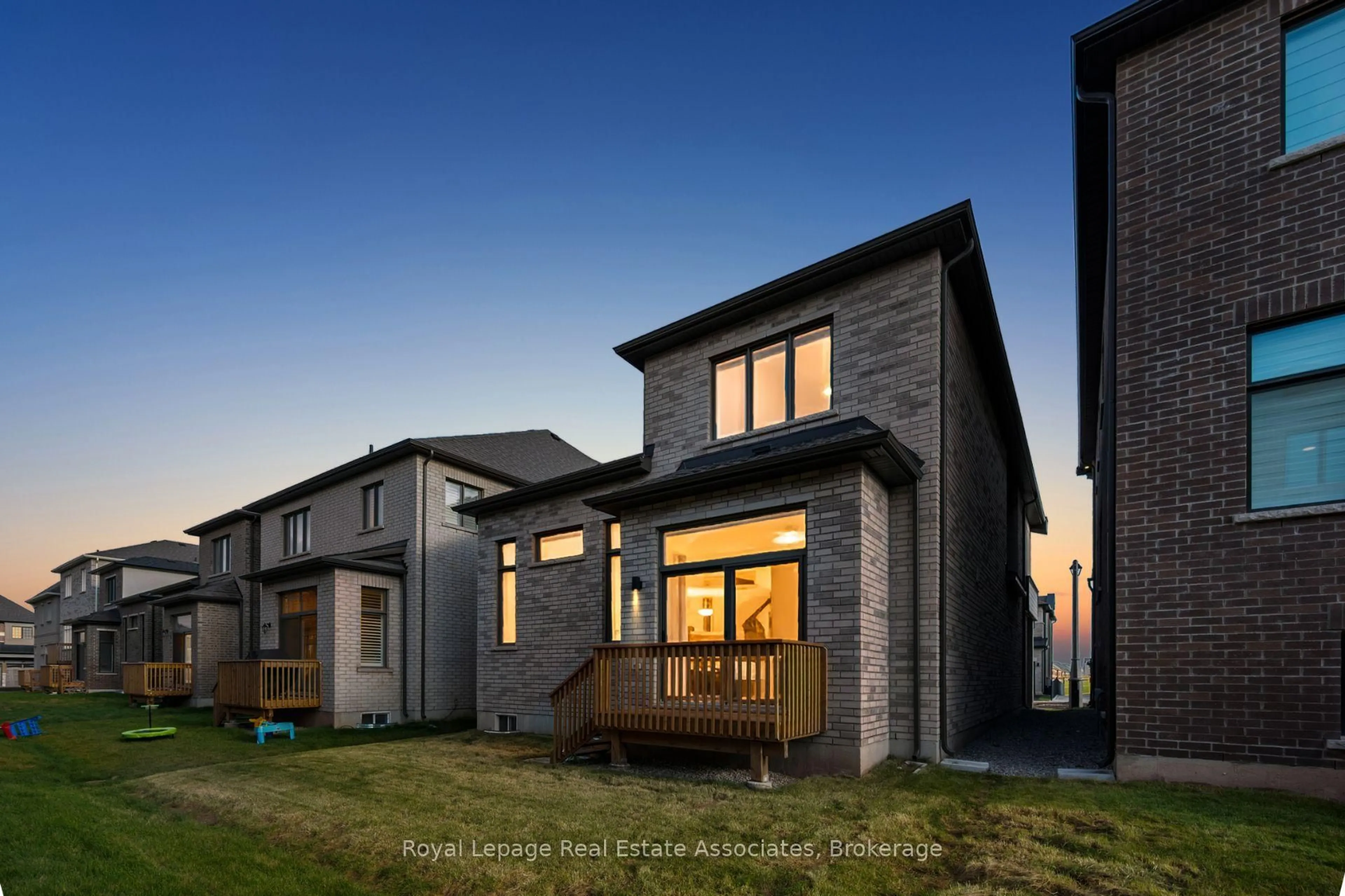 Home with brick exterior material, street for 1249 Onyx Tr, Oakville Ontario L6H 8A8