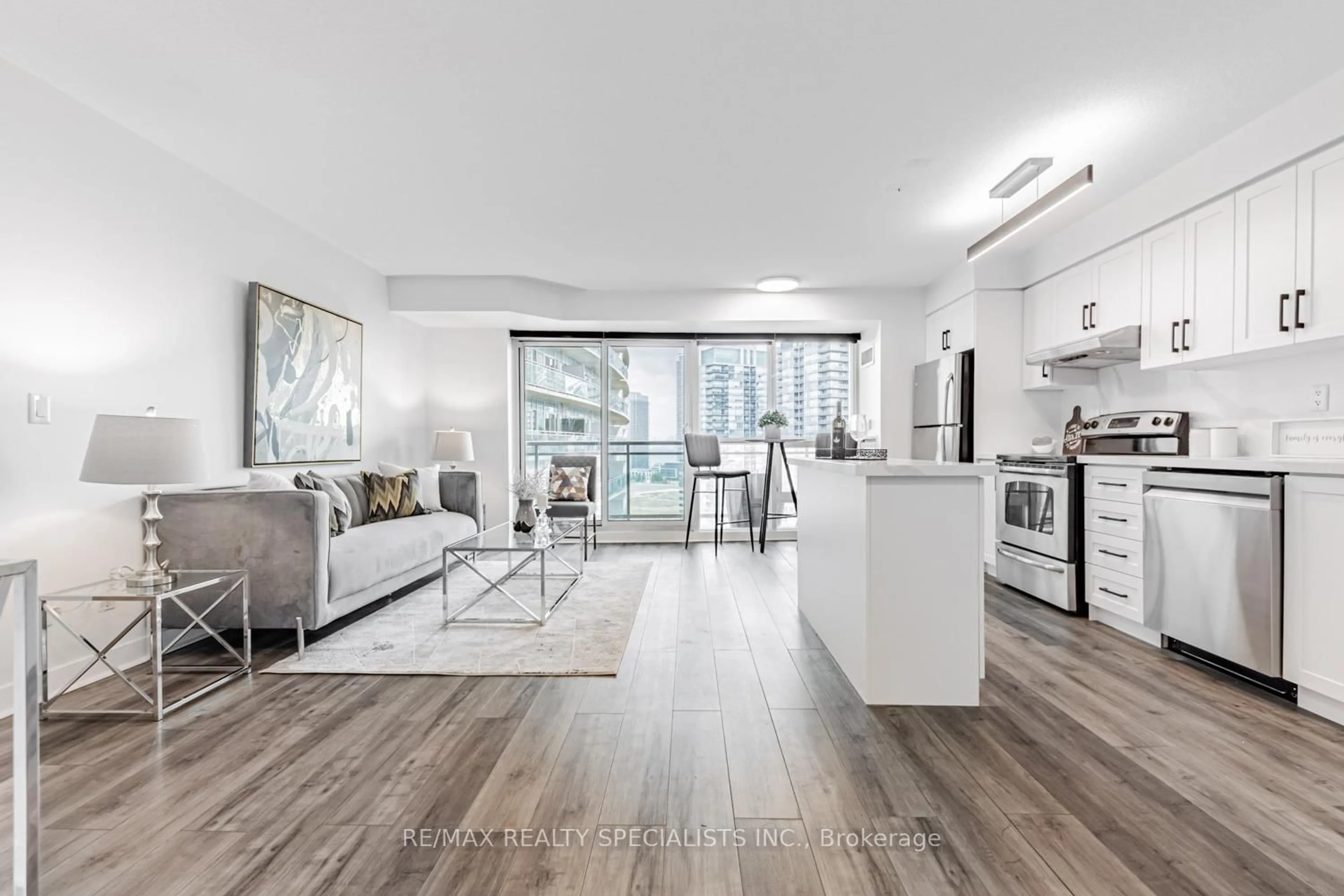 Open concept kitchen, unknown for 155 Legion Rd #1714, Toronto Ontario M8Y 0A7