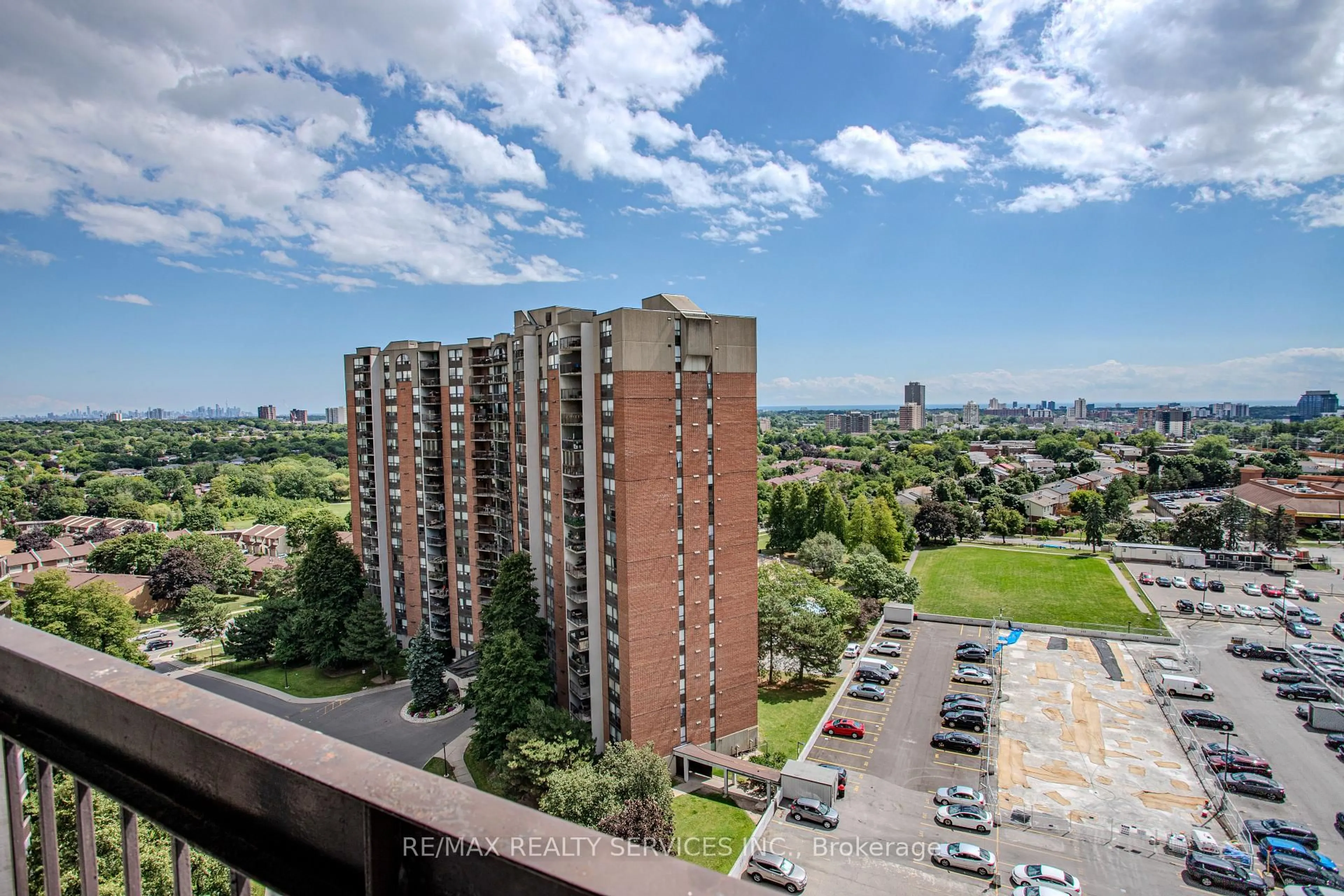 A pic from outside/outdoor area/front of a property/back of a property/a pic from drone, city buildings view from balcony for 20 Mississauga Valley Blvd #1305, Mississauga Ontario L5A 3S1