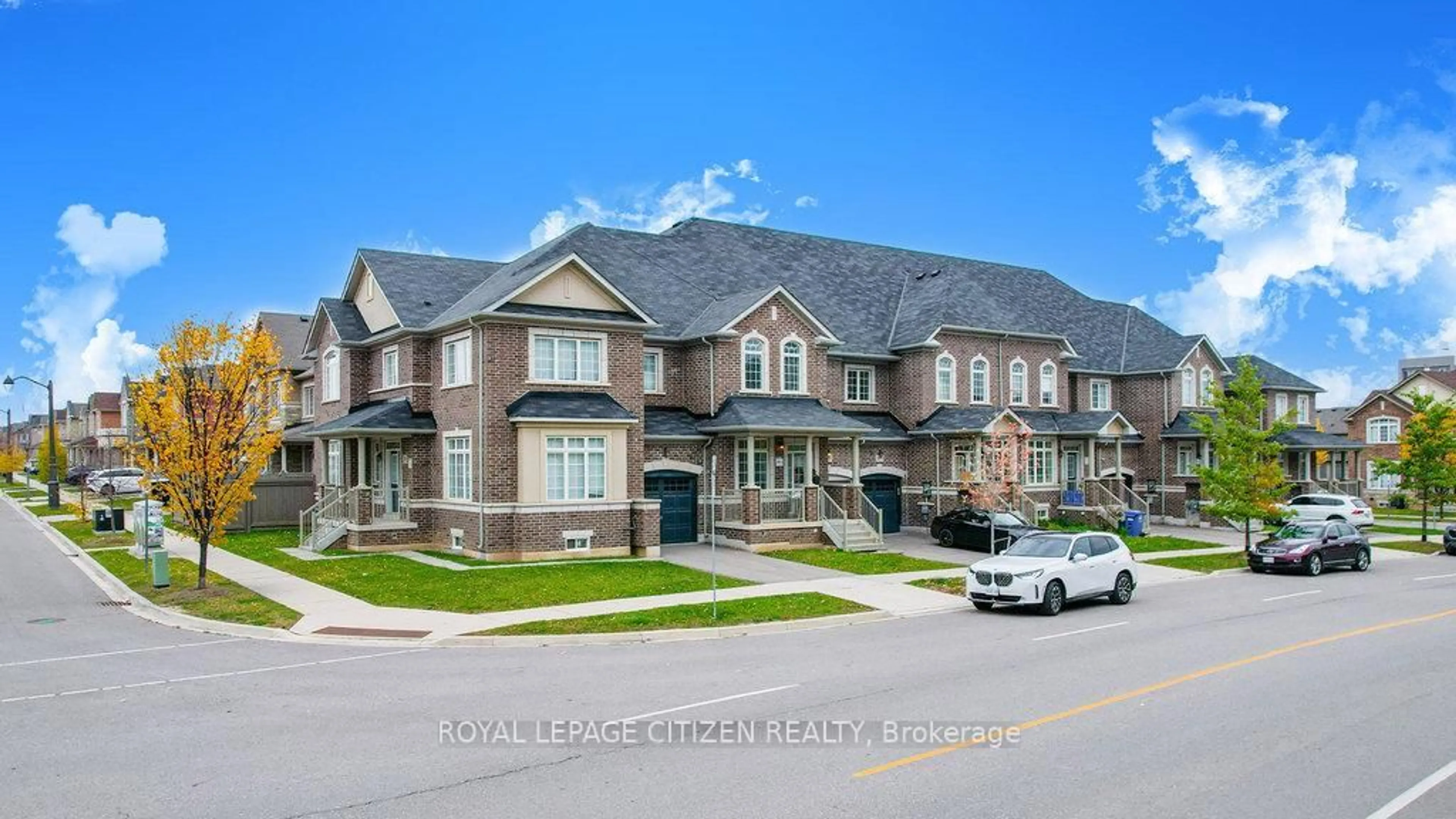 Home with brick exterior material, street for 3059 Postridge Dr, Oakville Ontario L6H 0S1