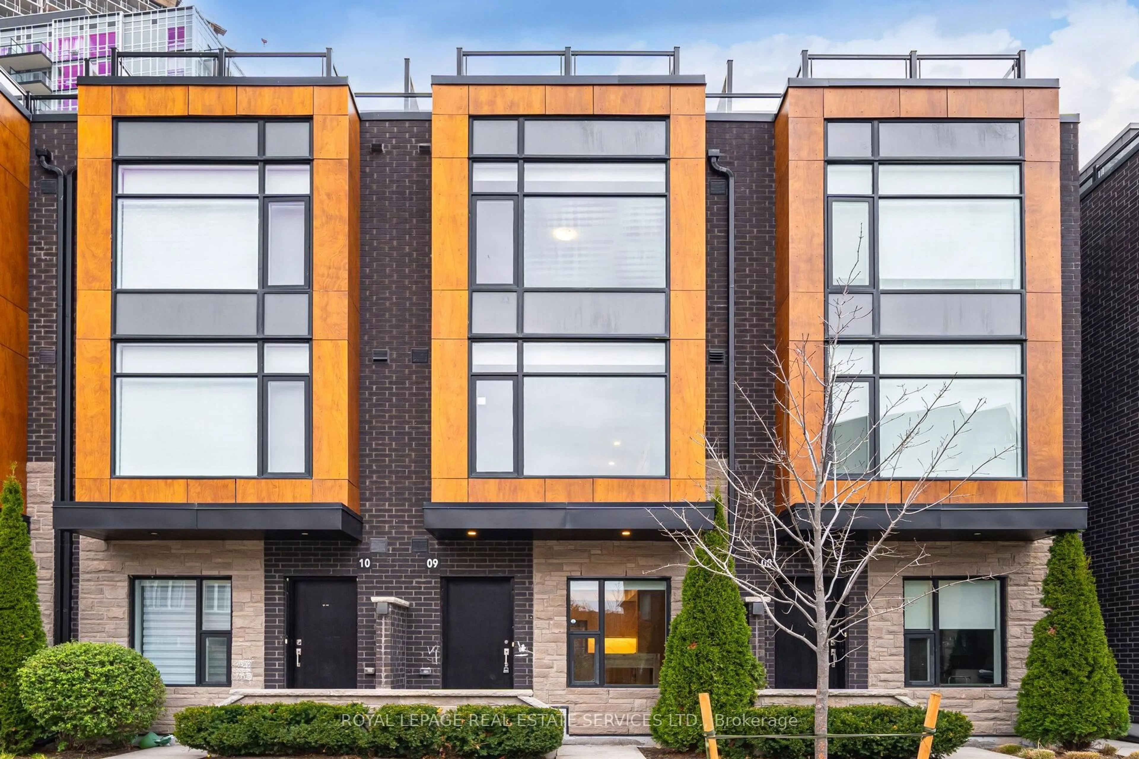 Home with brick exterior material, building for 200 Malta Ave #9, Brampton Ontario L6Y 6H8