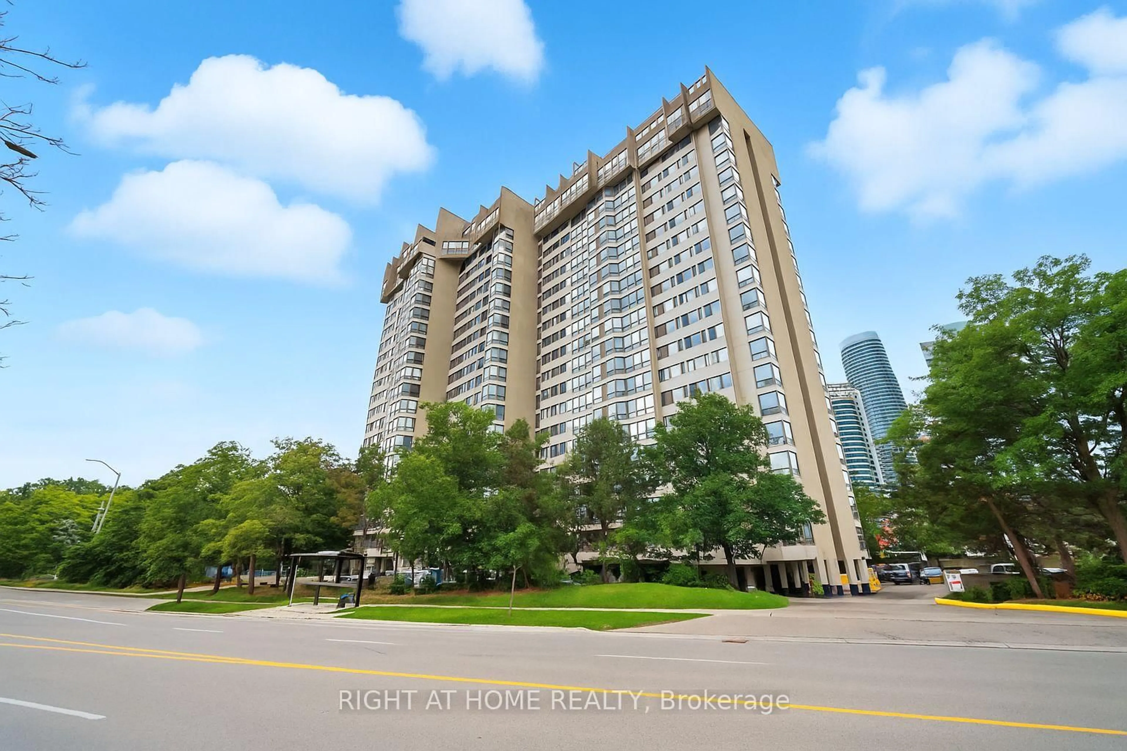 Unknown for 200 Robert Speck Pkwy #201, Mississauga Ontario L4Z 1S3