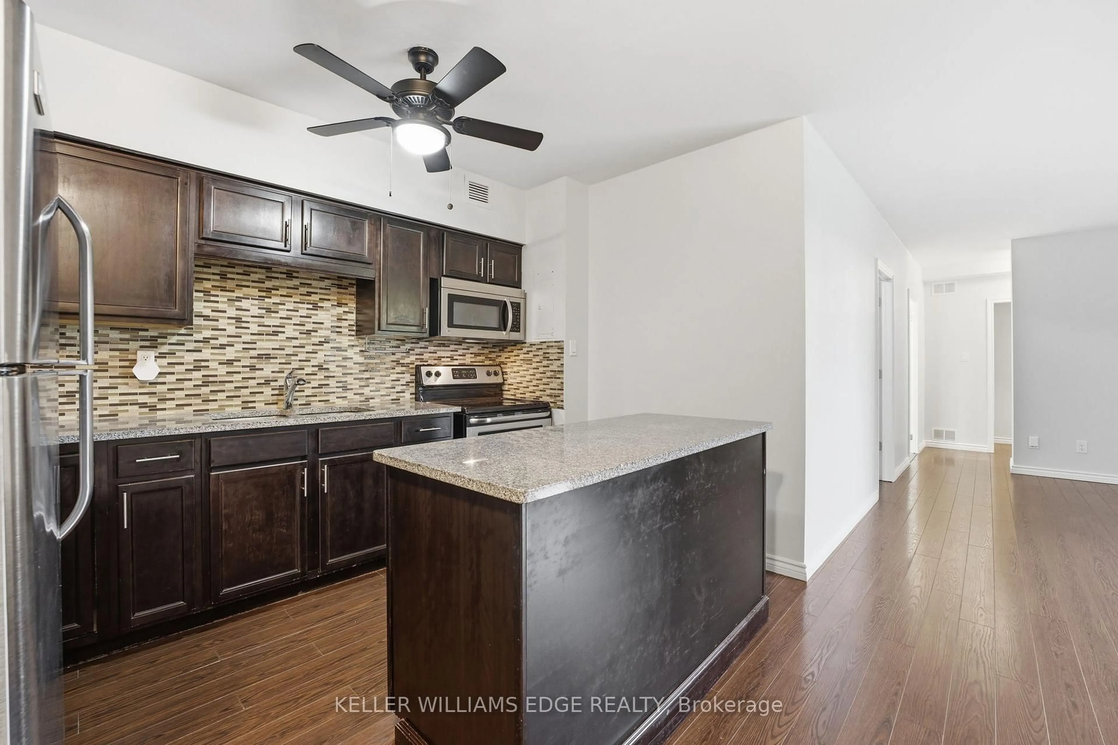 Open concept kitchen, unknown for 975 WARWICK Crt #101, Burlington Ontario L7T 3Z7