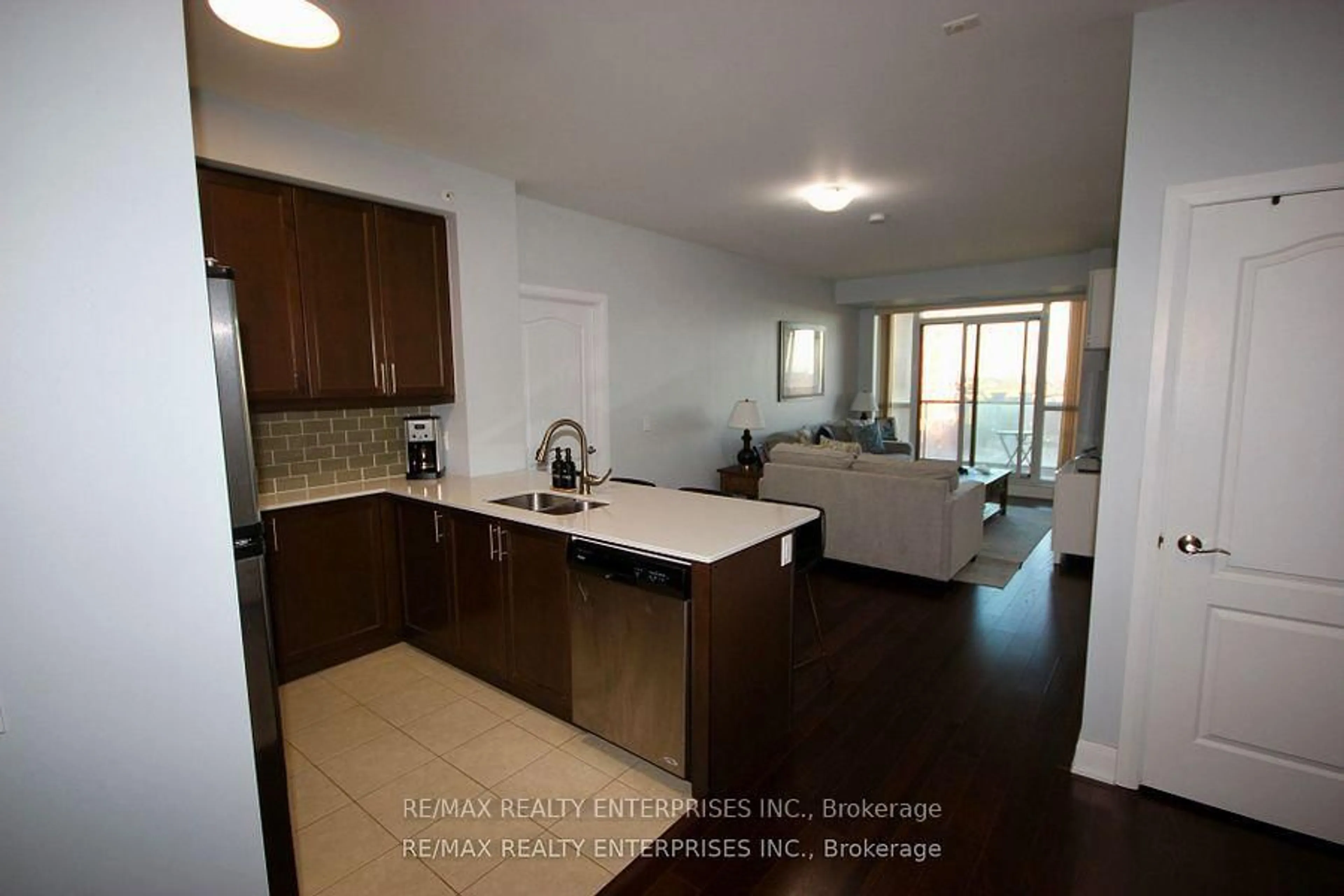 Unknown for 2480 Prince Michael Dr #607, Oakville Ontario L6H 0E1