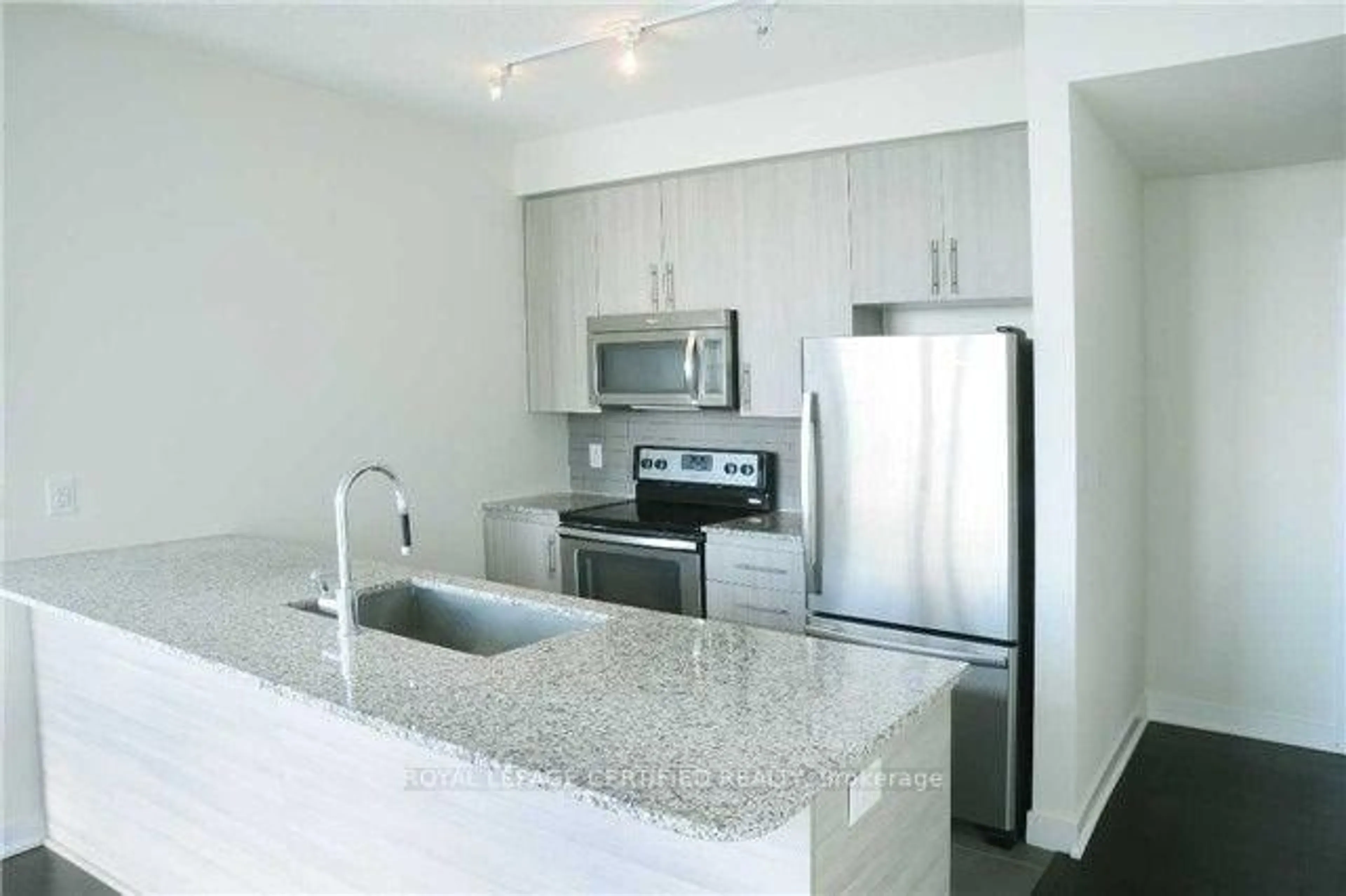 Standard kitchen, unknown for 4099 Brickstone Mews #1103, Mississauga Ontario L5B 0G2