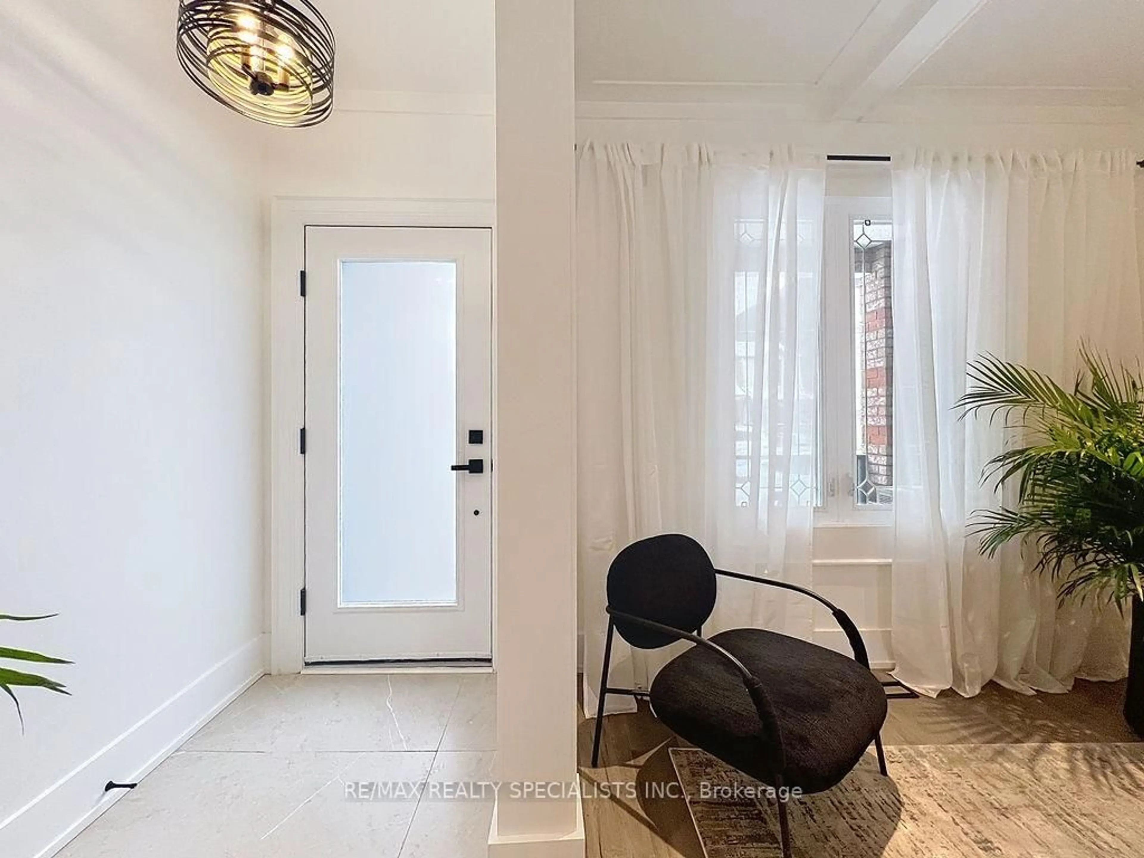 Indoor entryway for 169 Lappin Ave, Toronto Ontario M6H 1Y7
