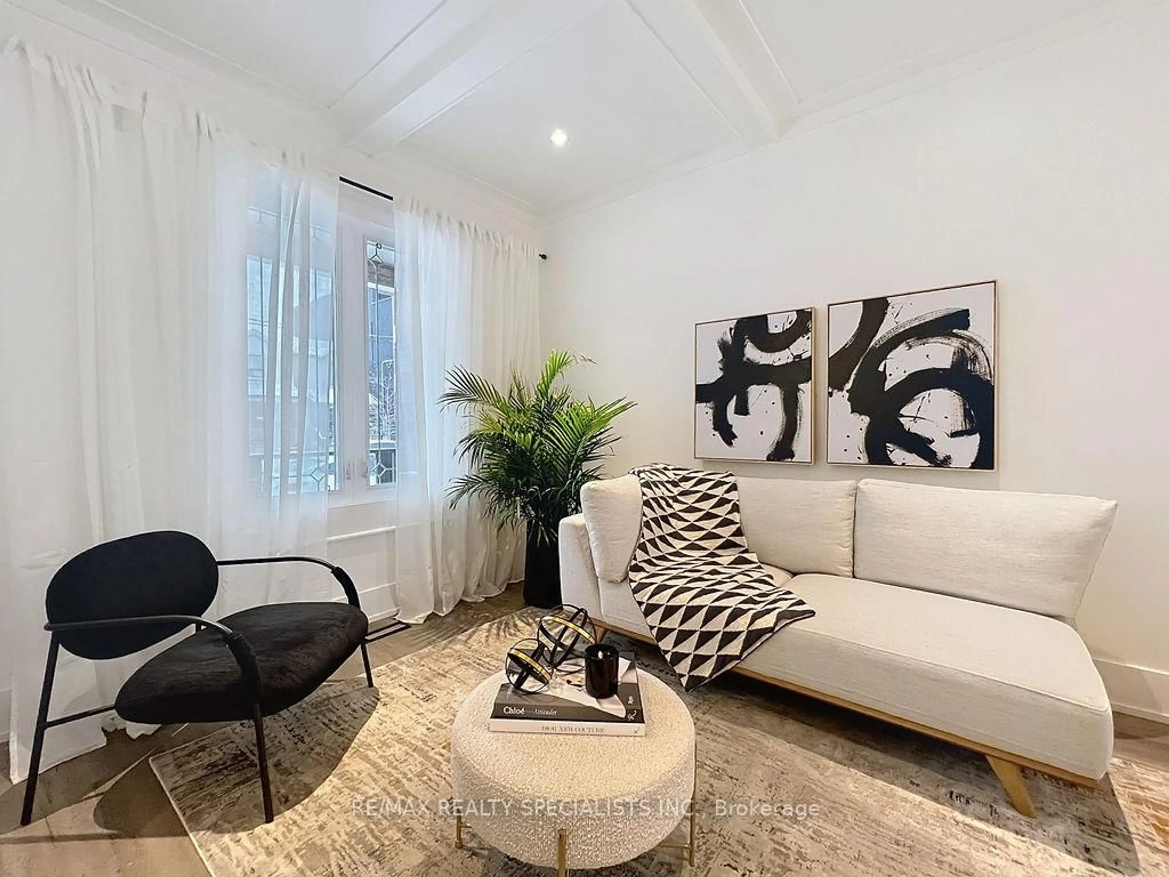 Living room with furniture, unknown for 169 Lappin Ave, Toronto Ontario M6H 1Y7