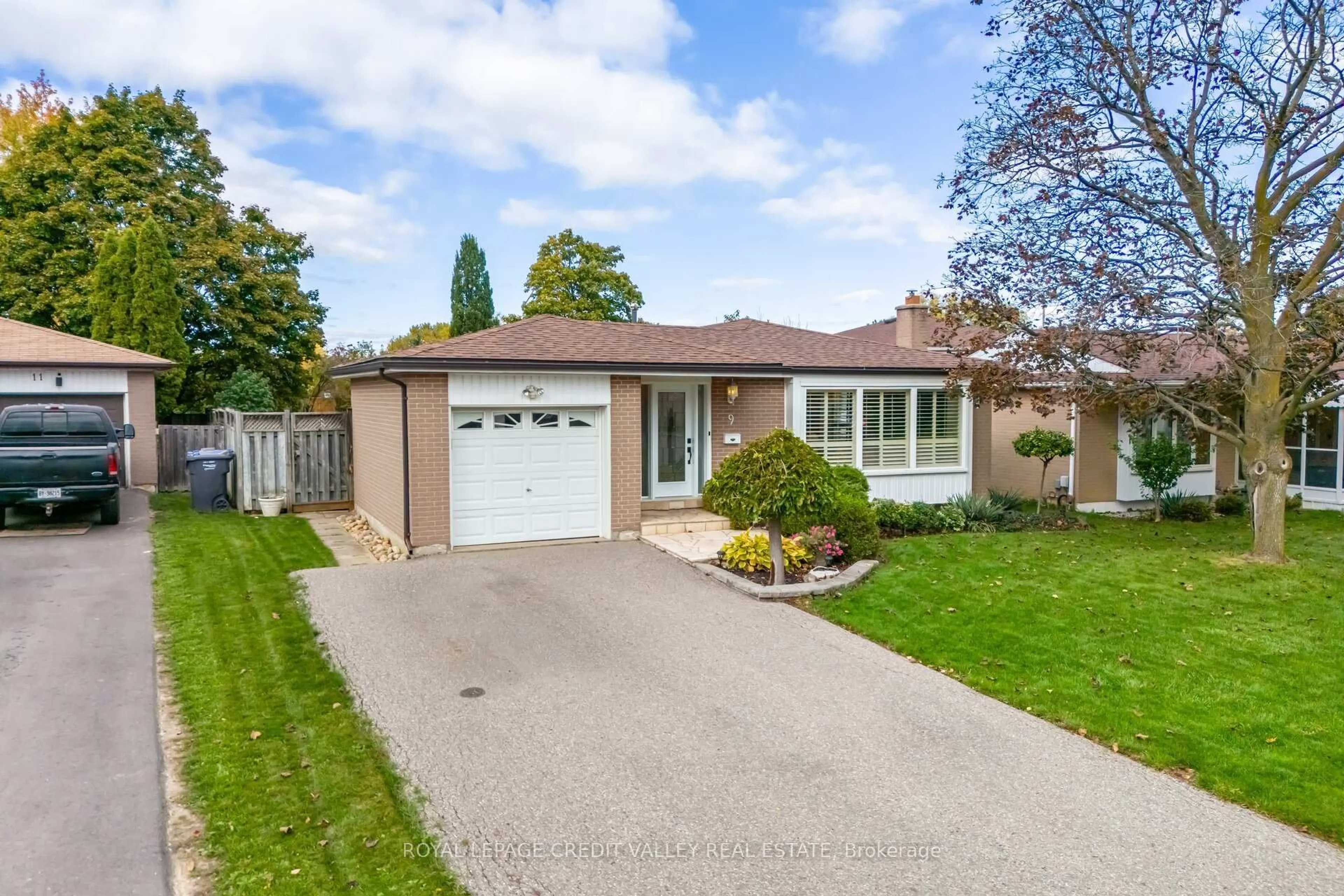 Home with brick exterior material, street for 9 Glenora Cres, Brampton Ontario L6S 1E1