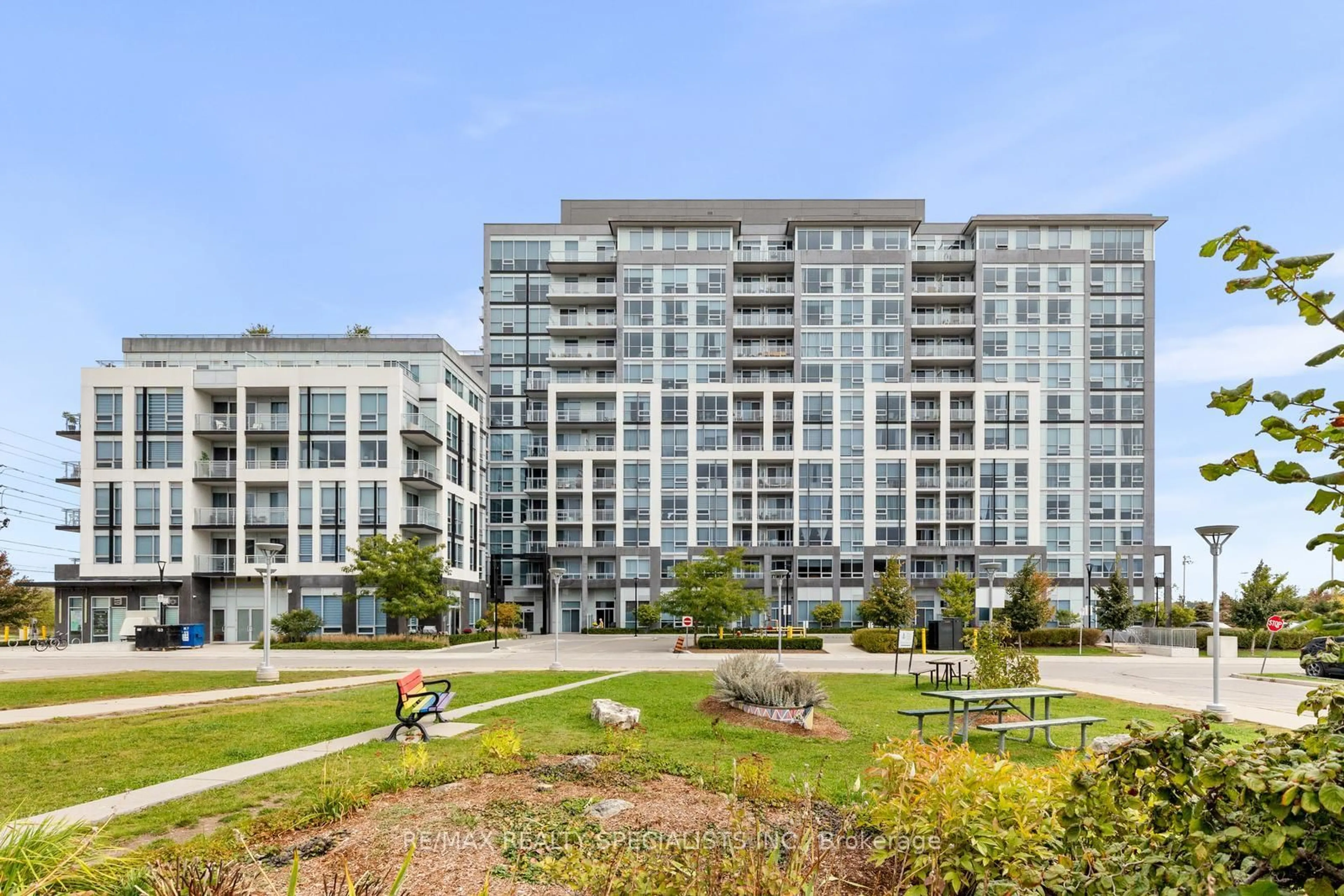 Unknown for 1050 Main St #226, Milton Ontario L9T 9M3