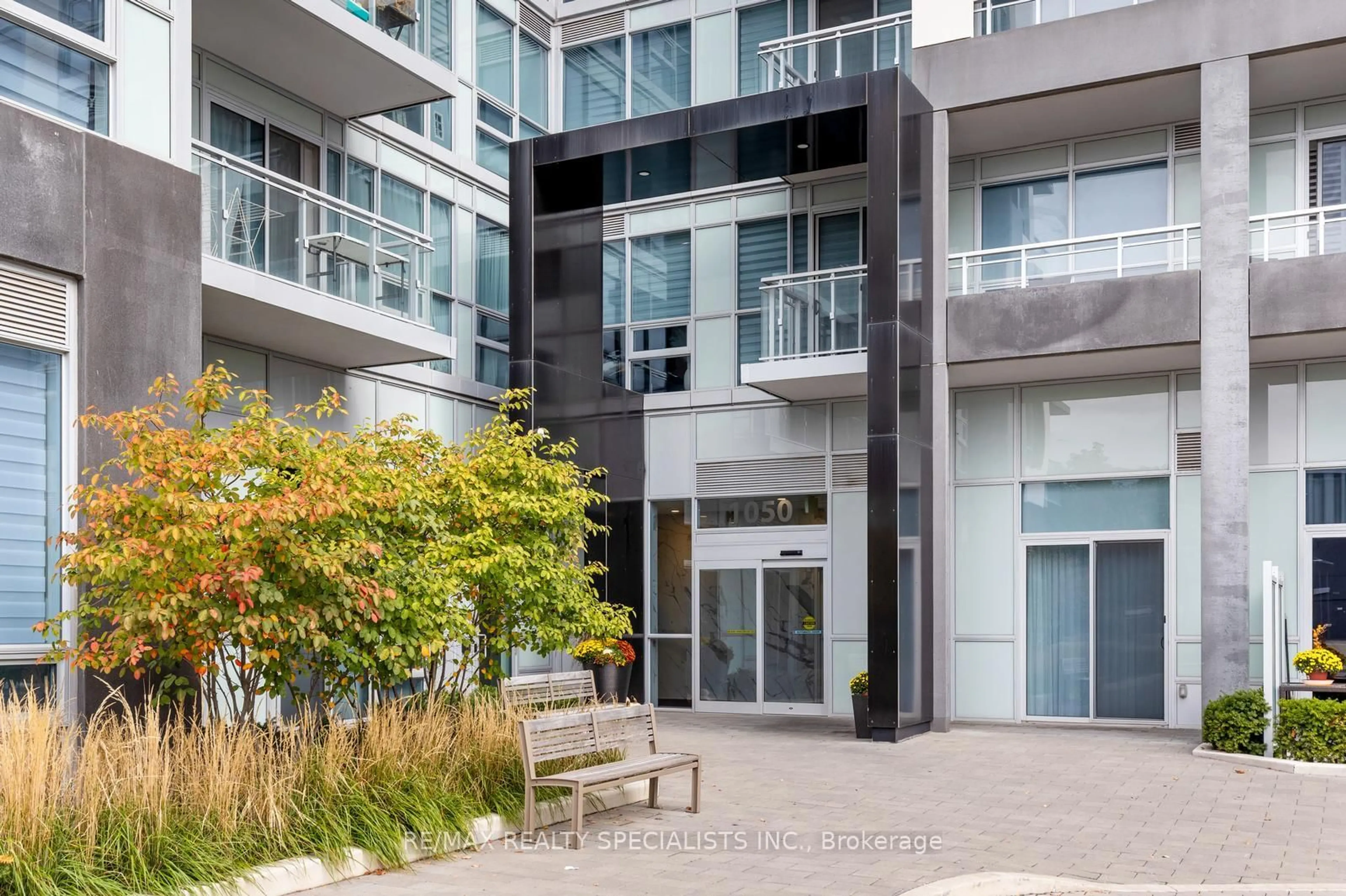 Unknown for 1050 Main St #226, Milton Ontario L9T 9M3