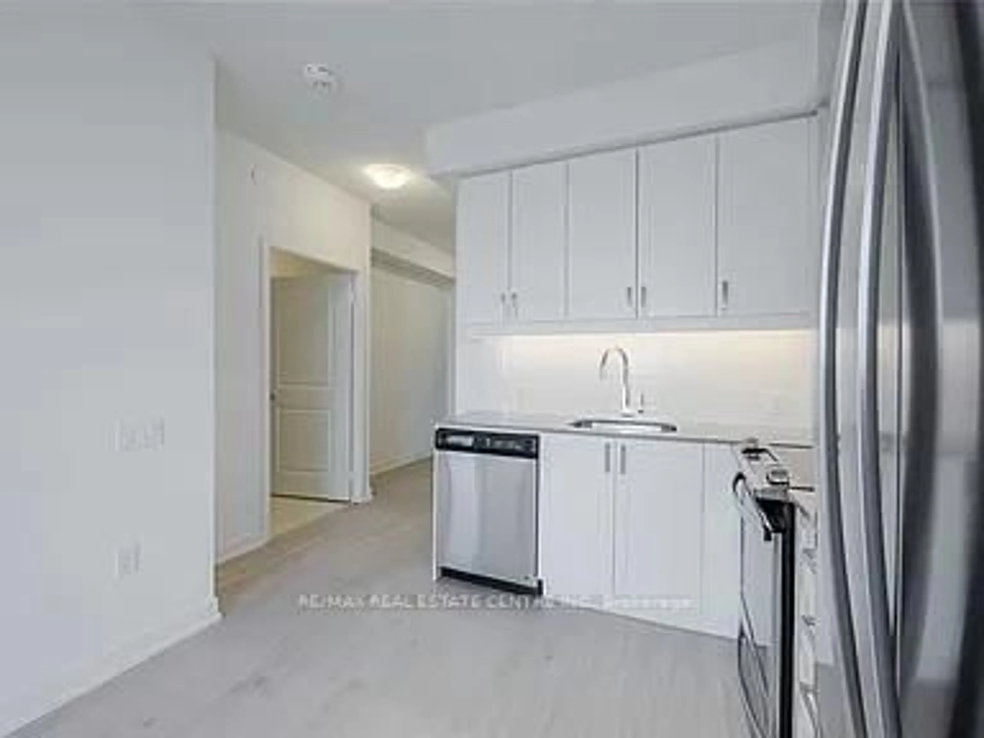 Standard kitchen, unknown for 8 Nahani Way #1602, Mississauga Ontario L4Z 0C6