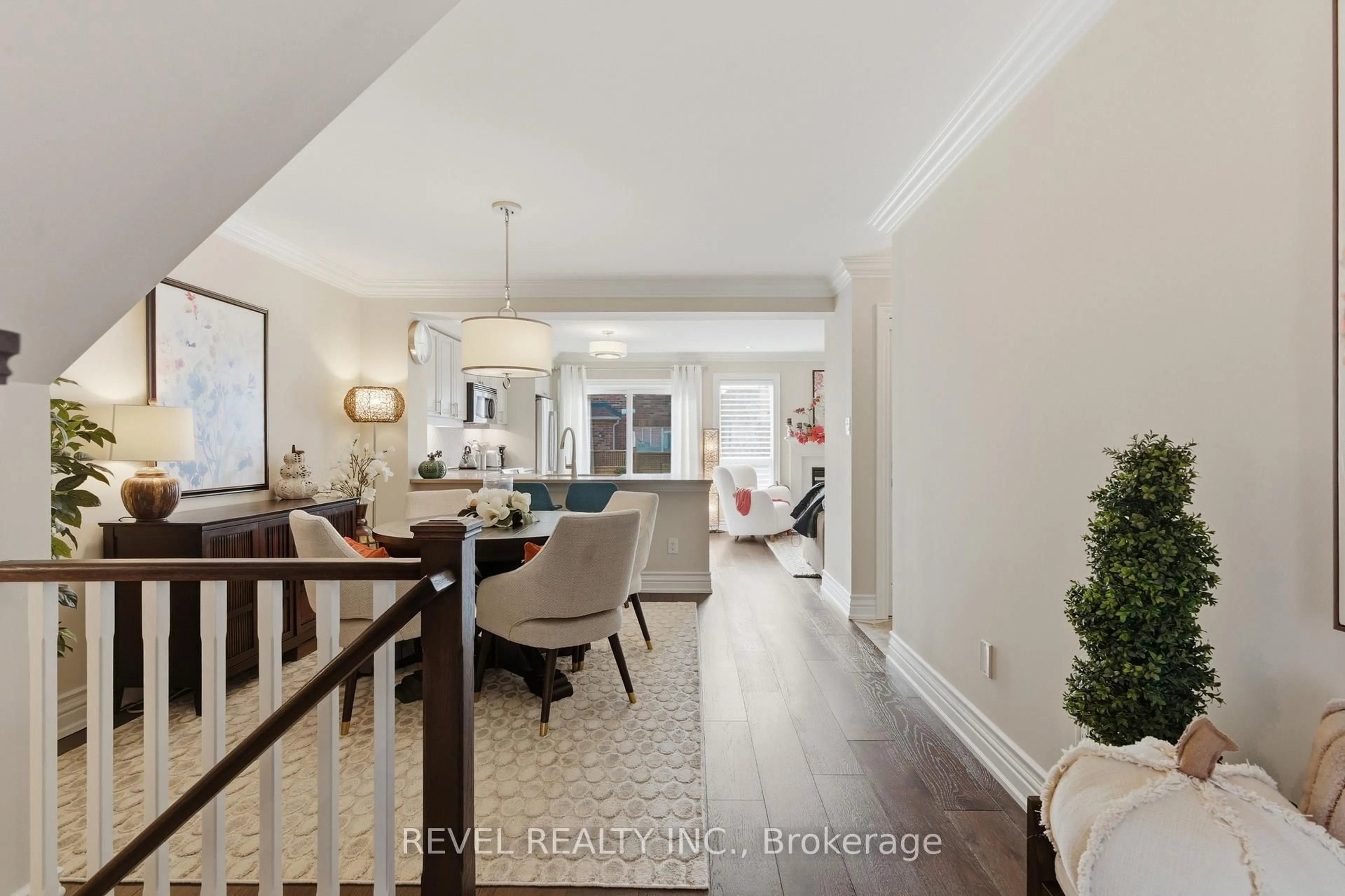 Unknown for 936 Burrows Gate, Milton Ontario L9T 0K7