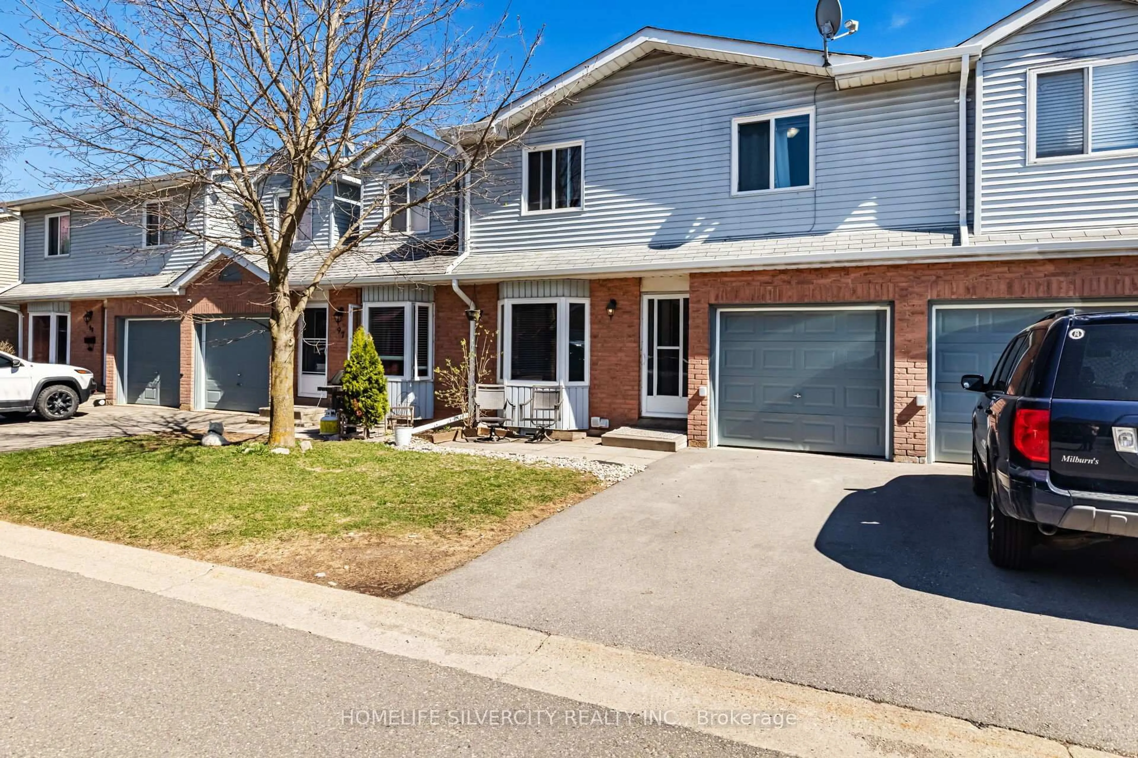 Home with brick exterior material, street for 90 Lawrence Ave #96, Orangeville Ontario L9W 4J5