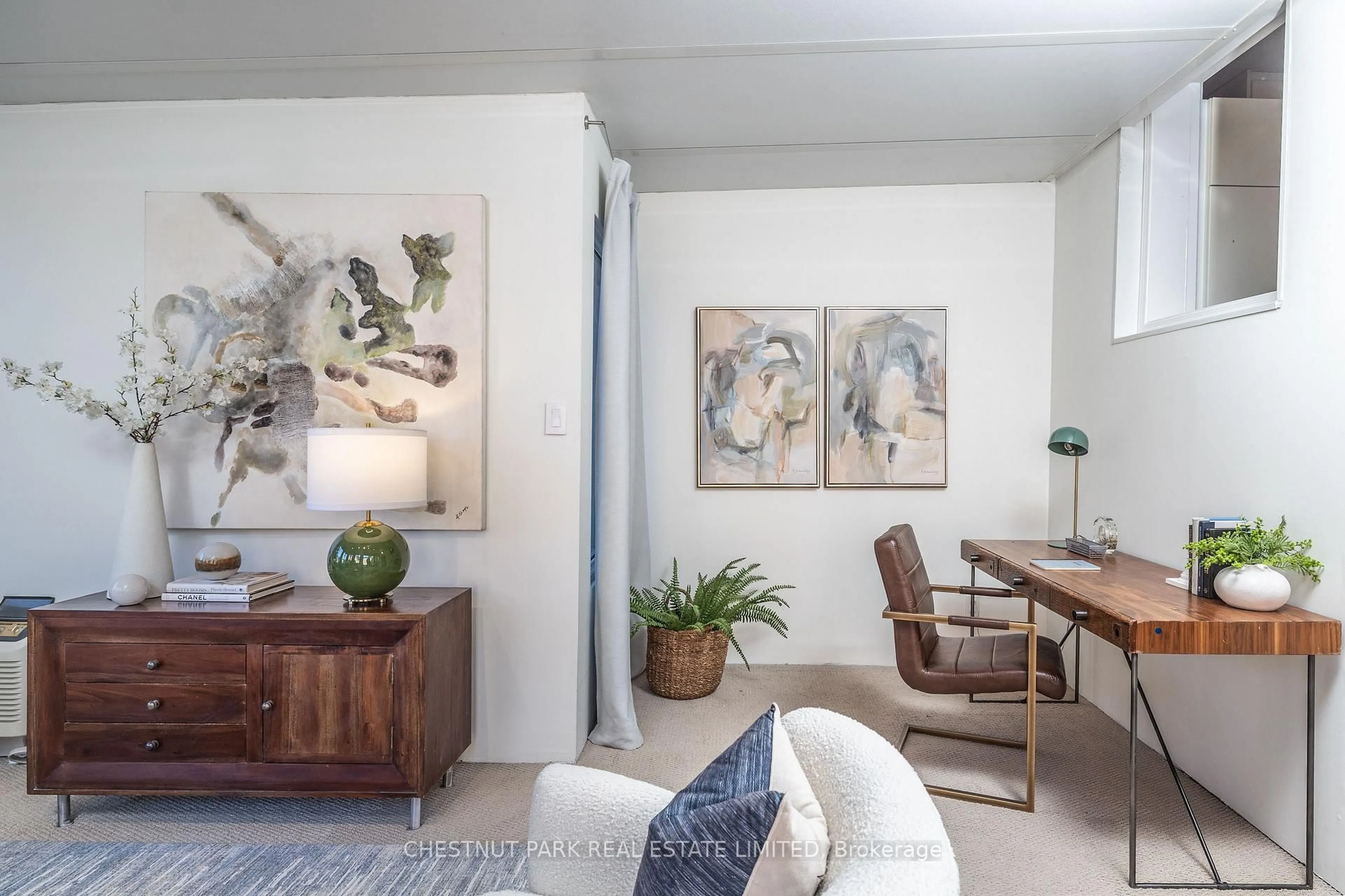 Living room with furniture, unknown for 29 Mulholland Ave, Toronto Ontario M6A 2S1