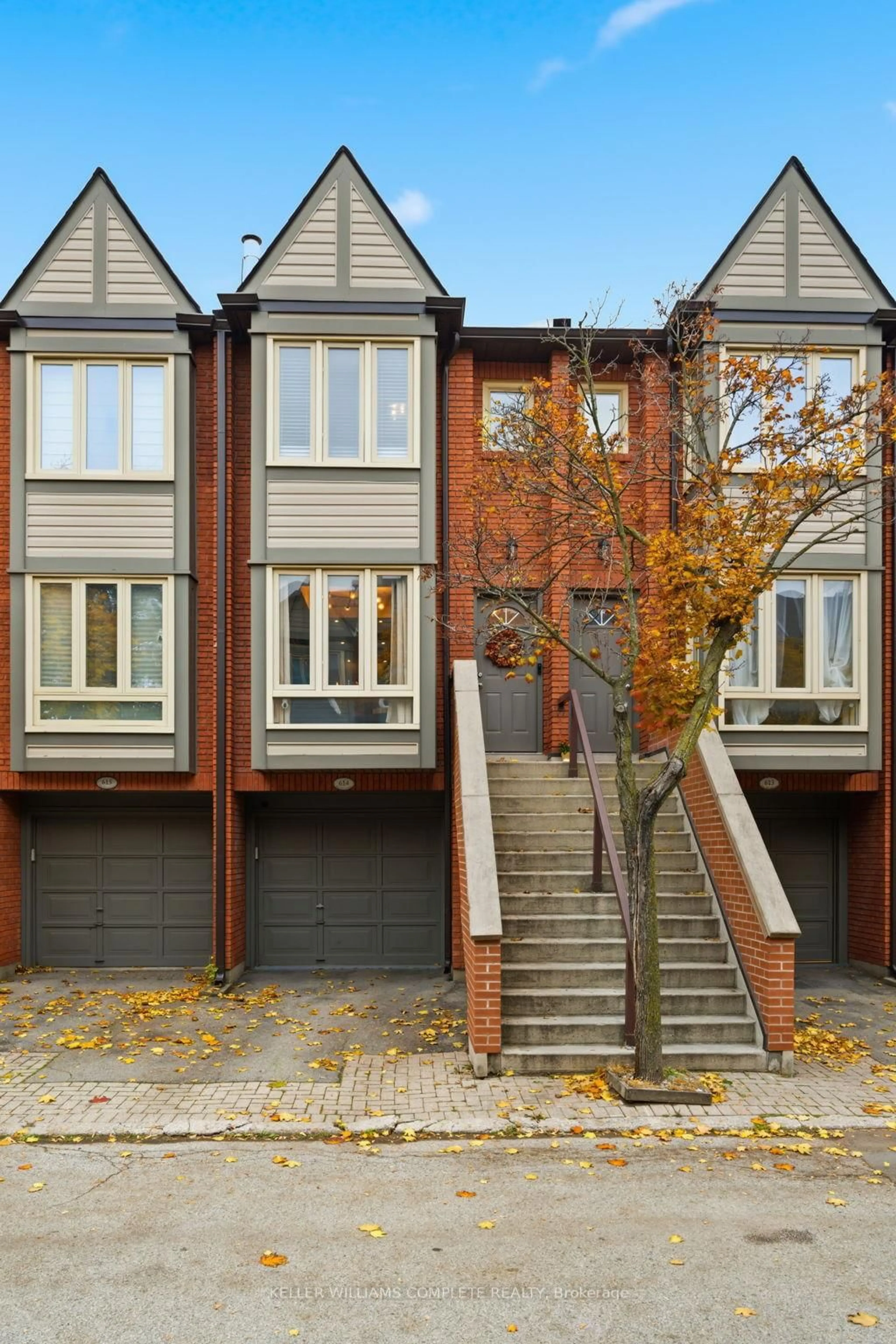 Home with brick exterior material, street for 895 Maple Ave #614, Burlington Ontario L7S 2H7