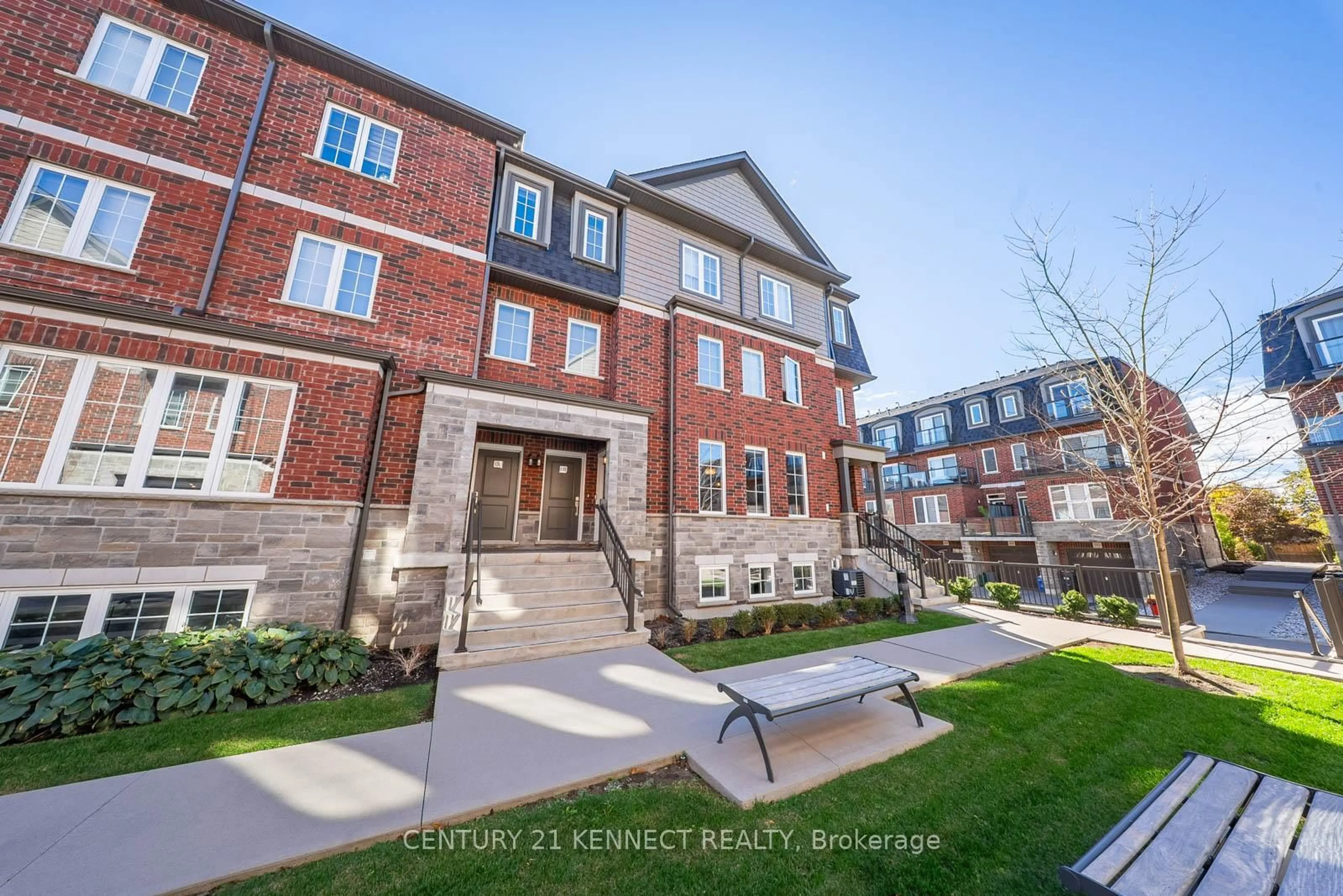 Home with brick exterior material, street for 445 Ontario St #132, Milton Ontario L9T 9K5