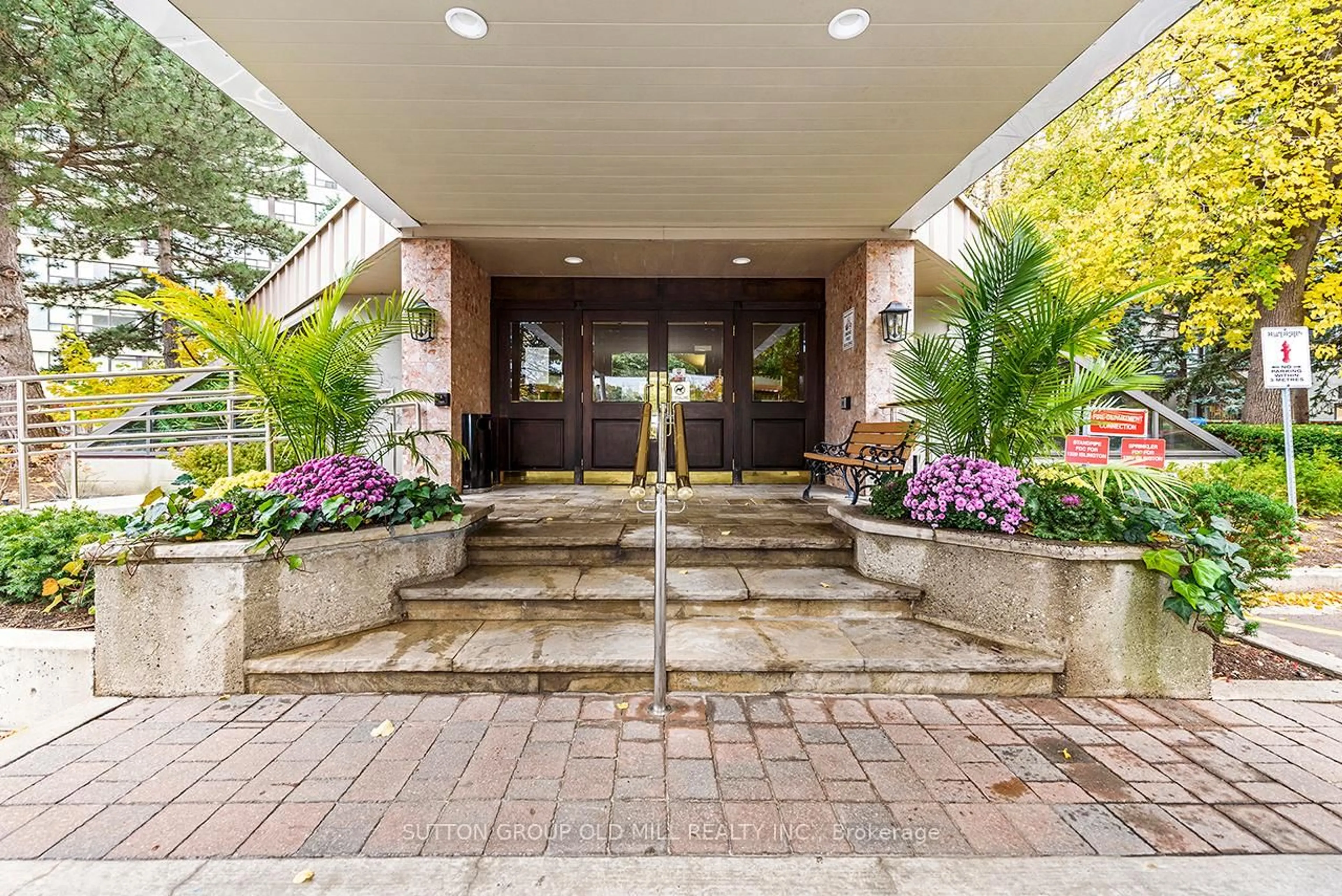 Unknown for 1300 Islington Ave #2806, Toronto Ontario M9A 5C4