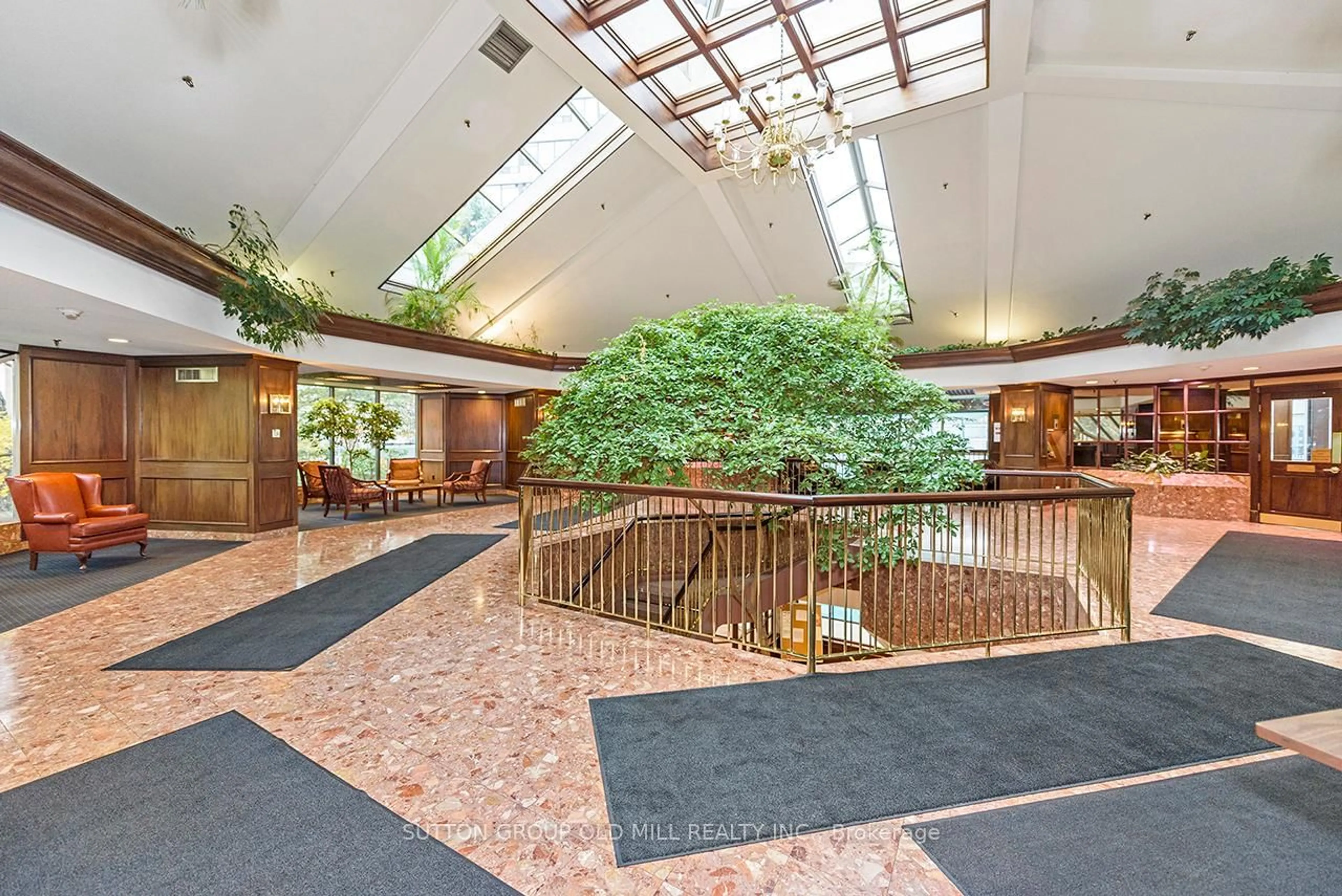 Lobby for 1300 Islington Ave #2806, Toronto Ontario M9A 5C4