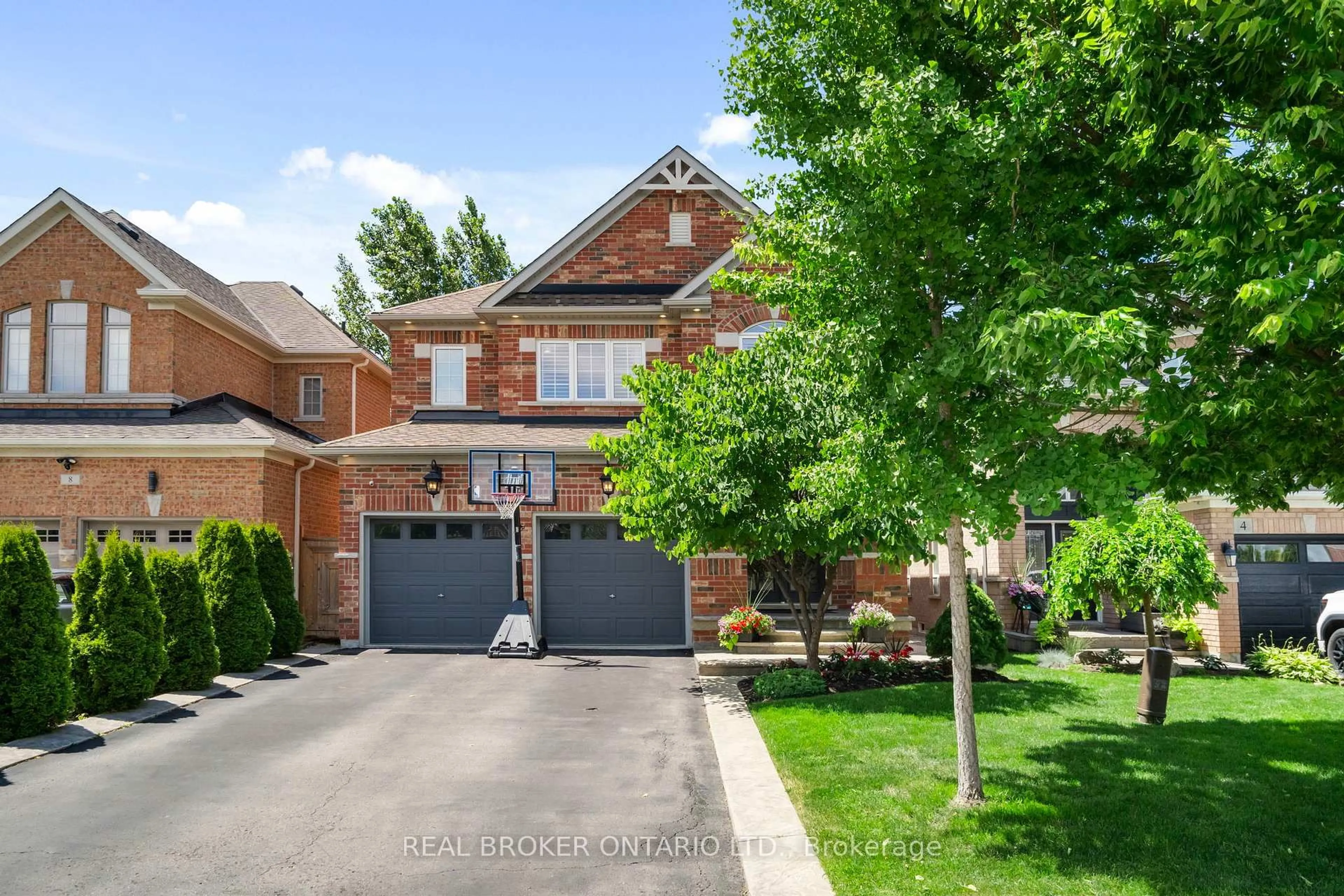 Home with brick exterior material, street for 6 Silver Pond Dr, Halton Hills Ontario L7G 6L9